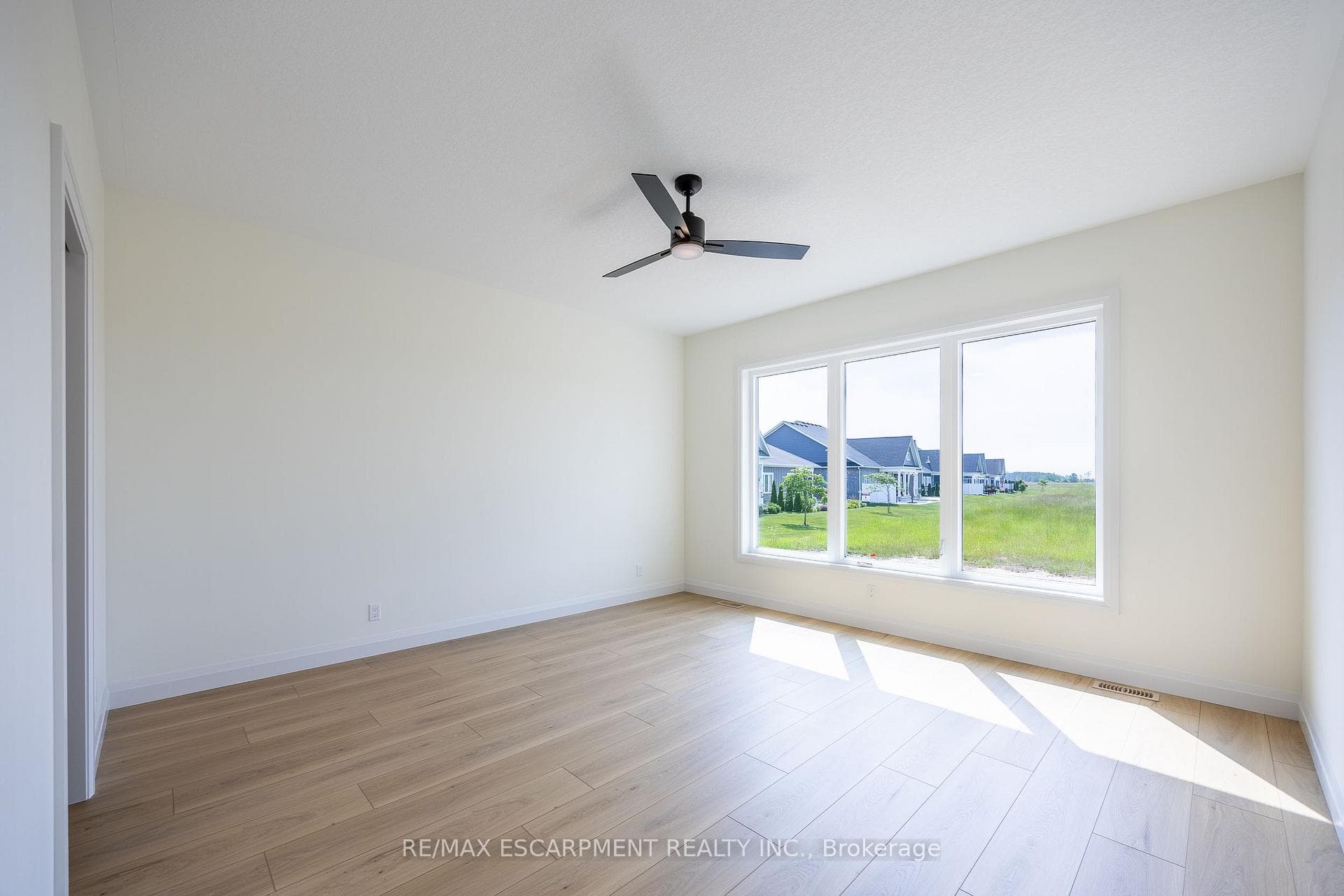218 Schooner Drive Unit 31 photo 23
