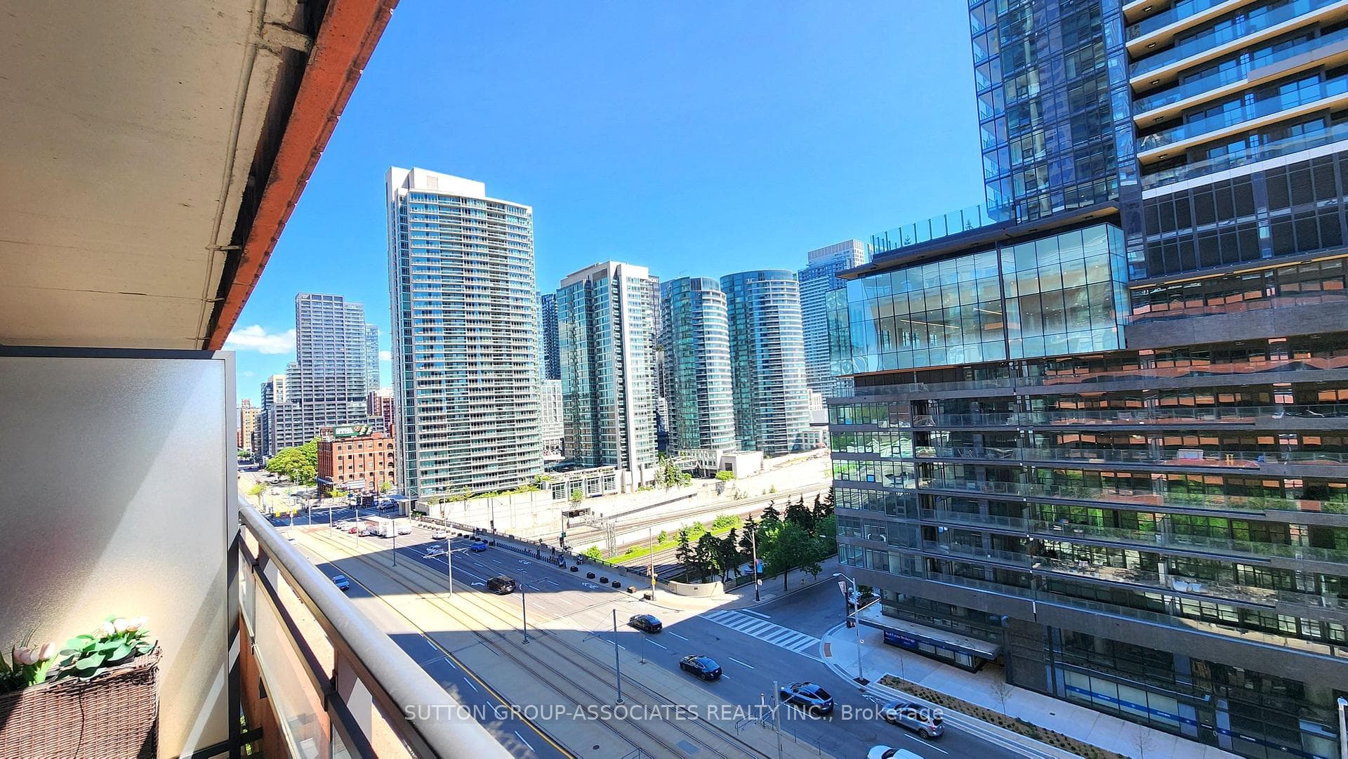 4K Spadina Avenue Unit 1012 photo 17