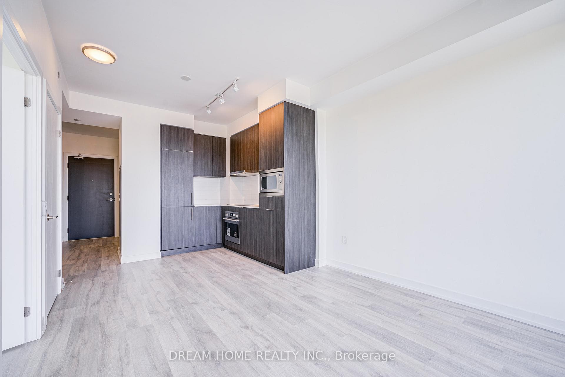 7 Golden Lion Heights Unit N1602 photo 16