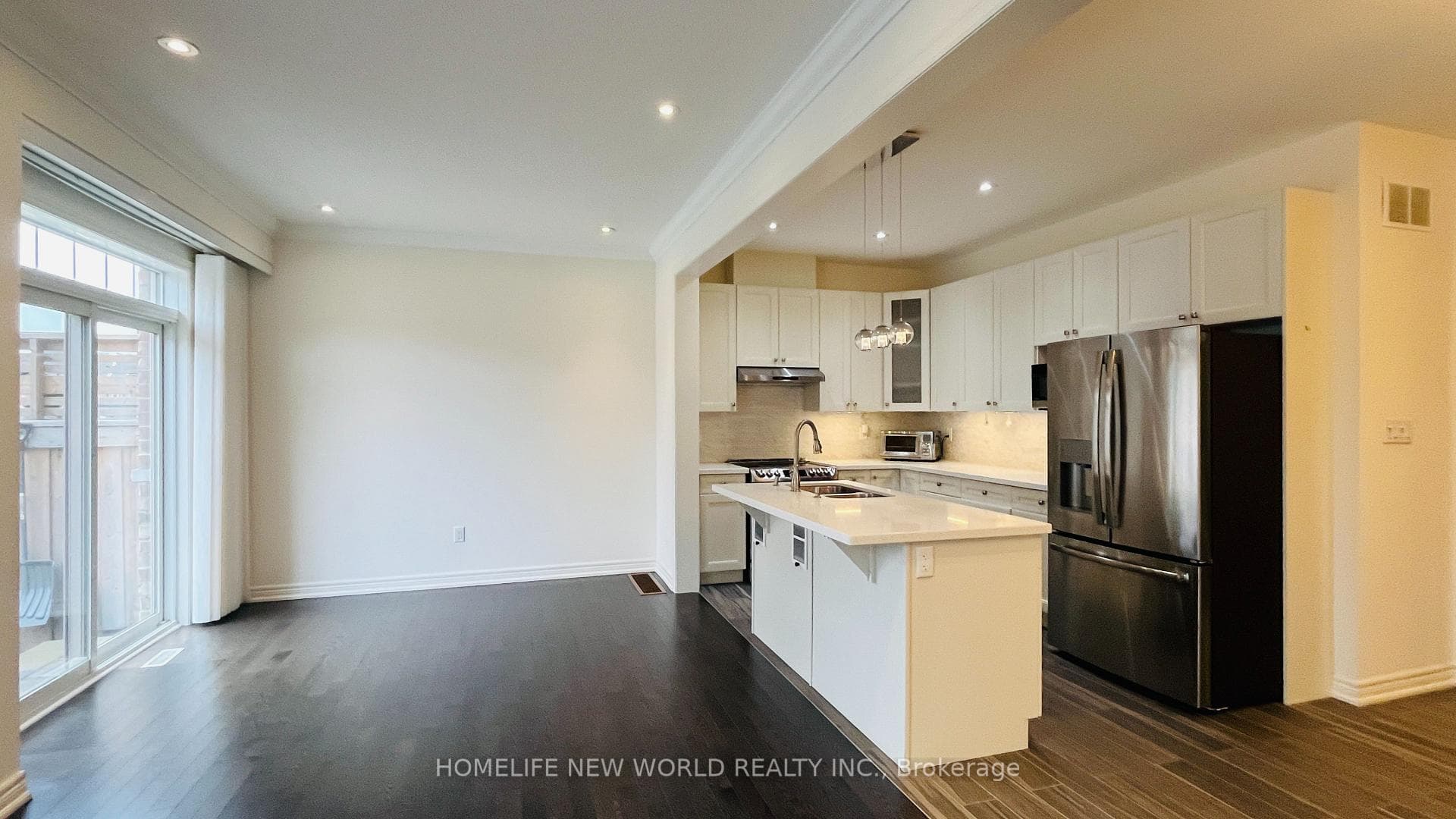 7 Chouinard Way photo 4