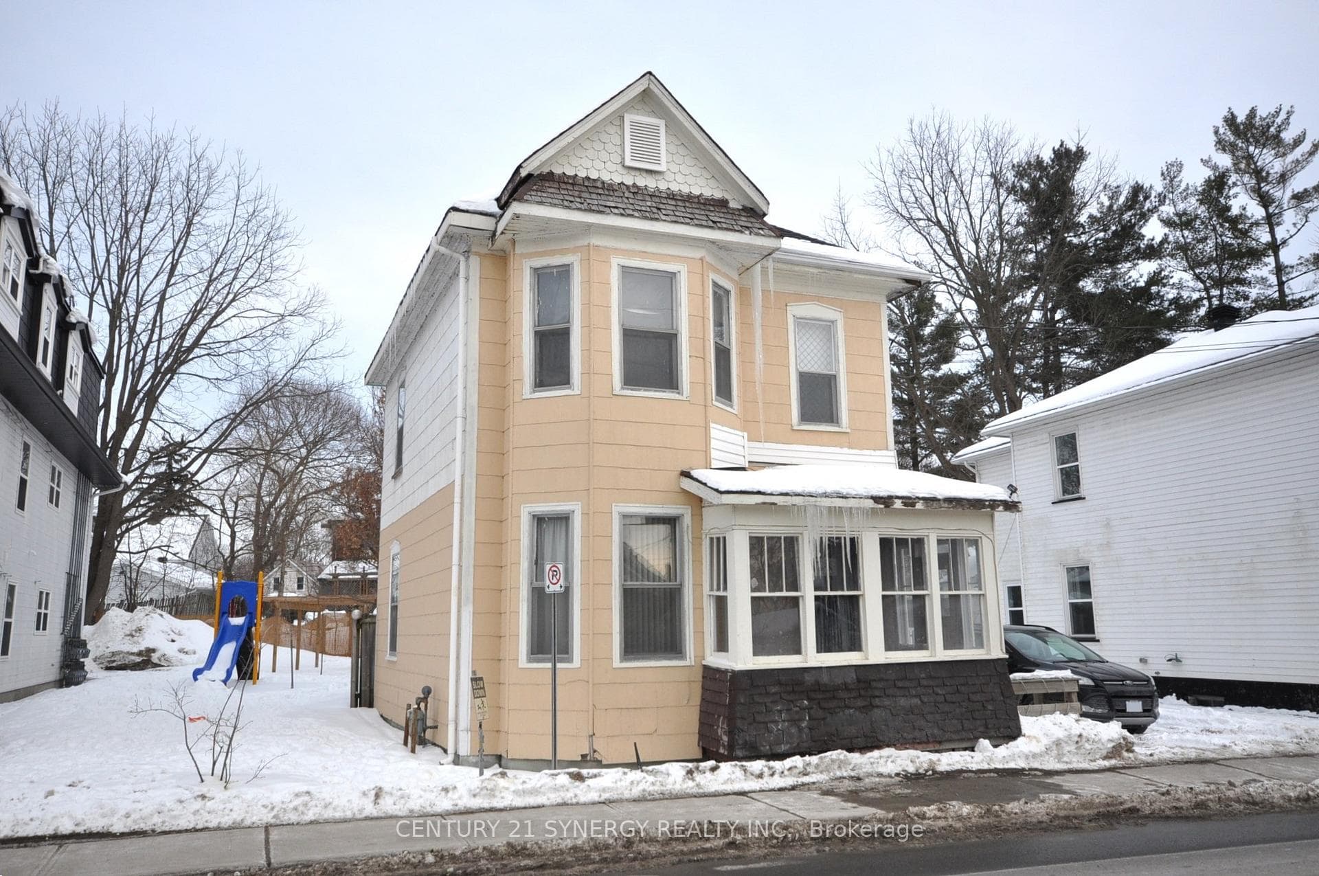 155 Beckwith Street photo 2