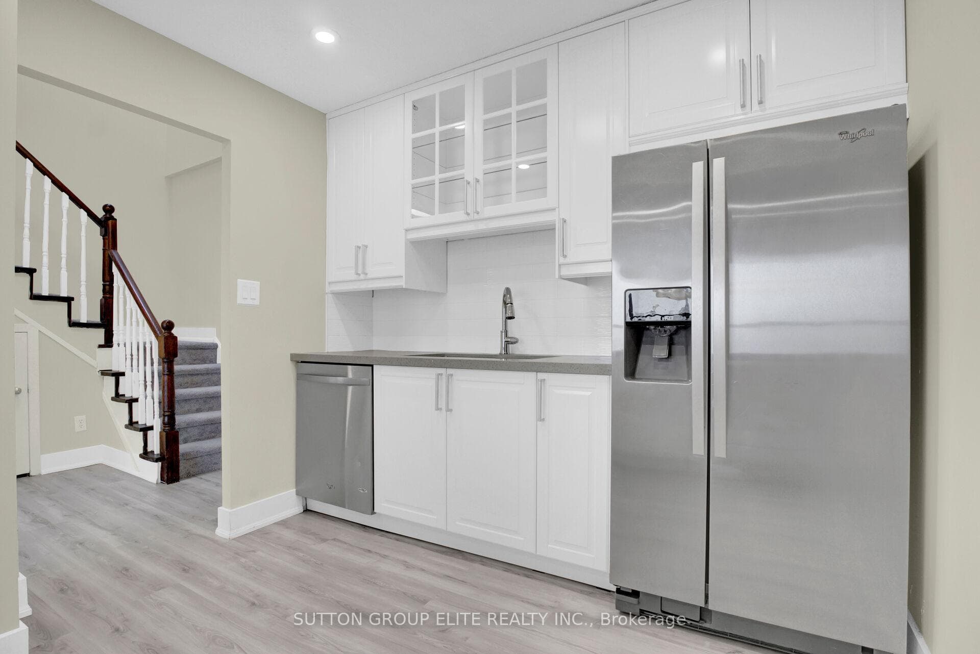 200 Robert Speck Parkway Unit 5 photo 19