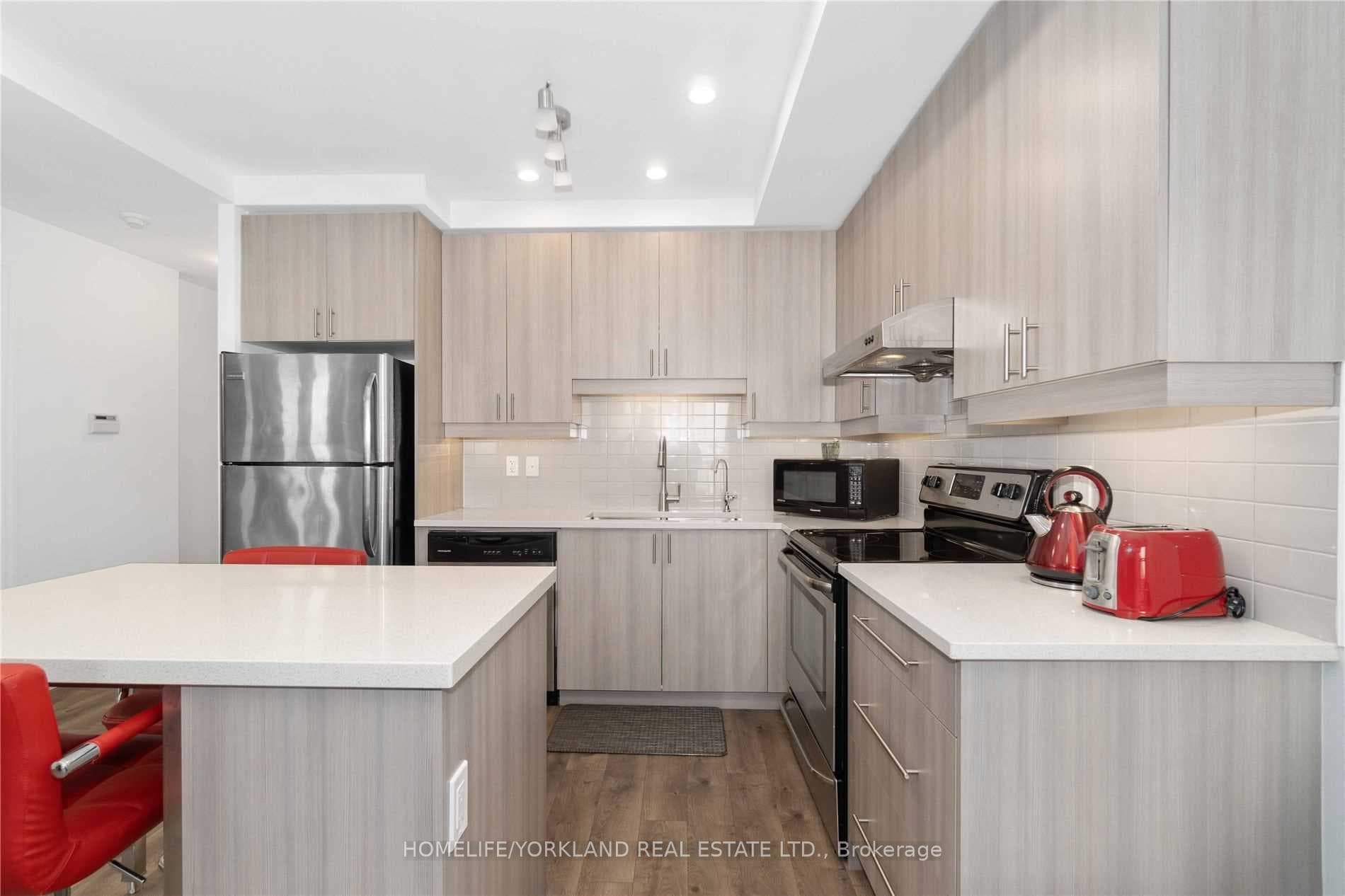 8130 Birchmount Road Unit 601 photo 6