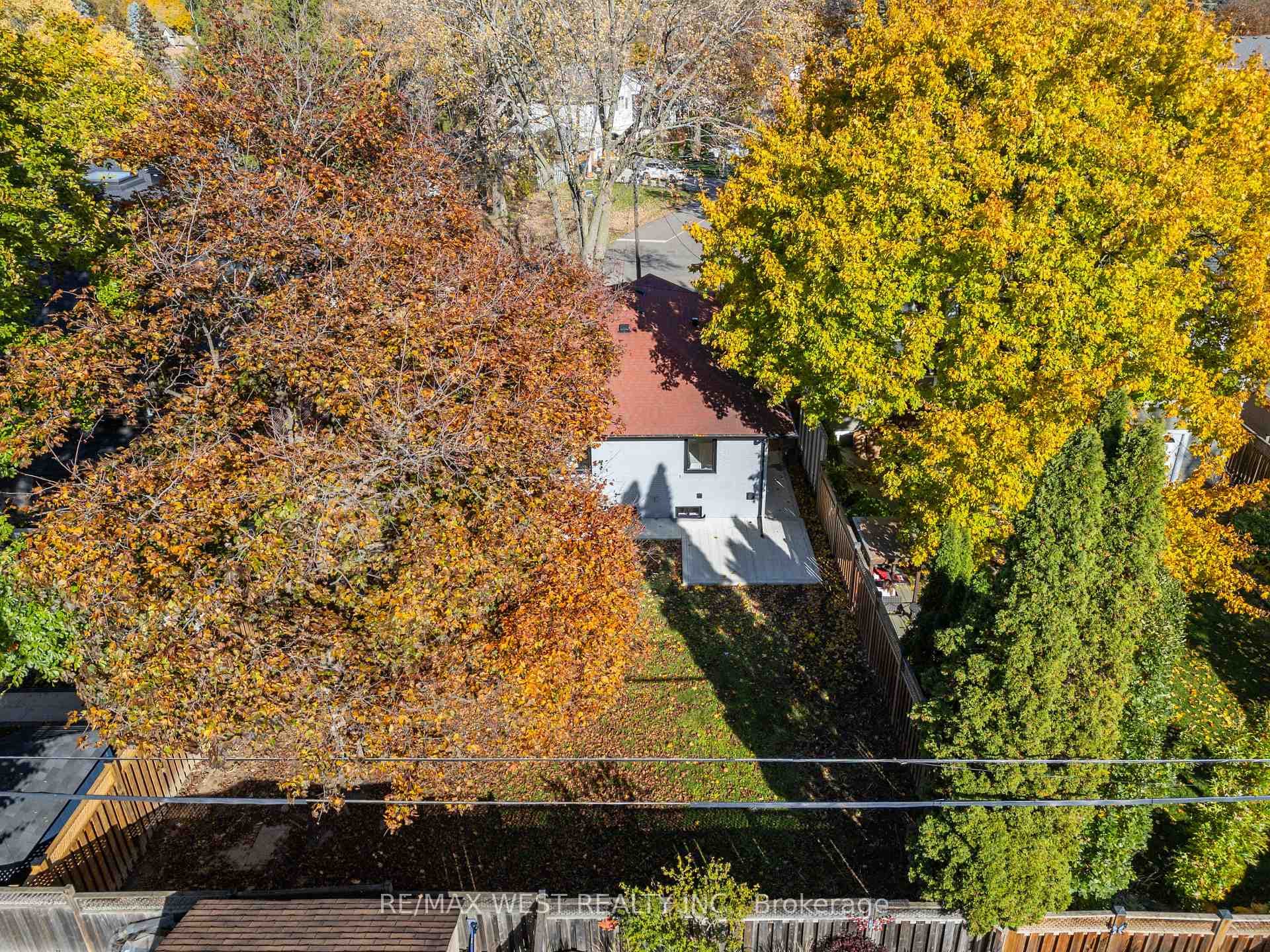 24 Appledale Road photo 44