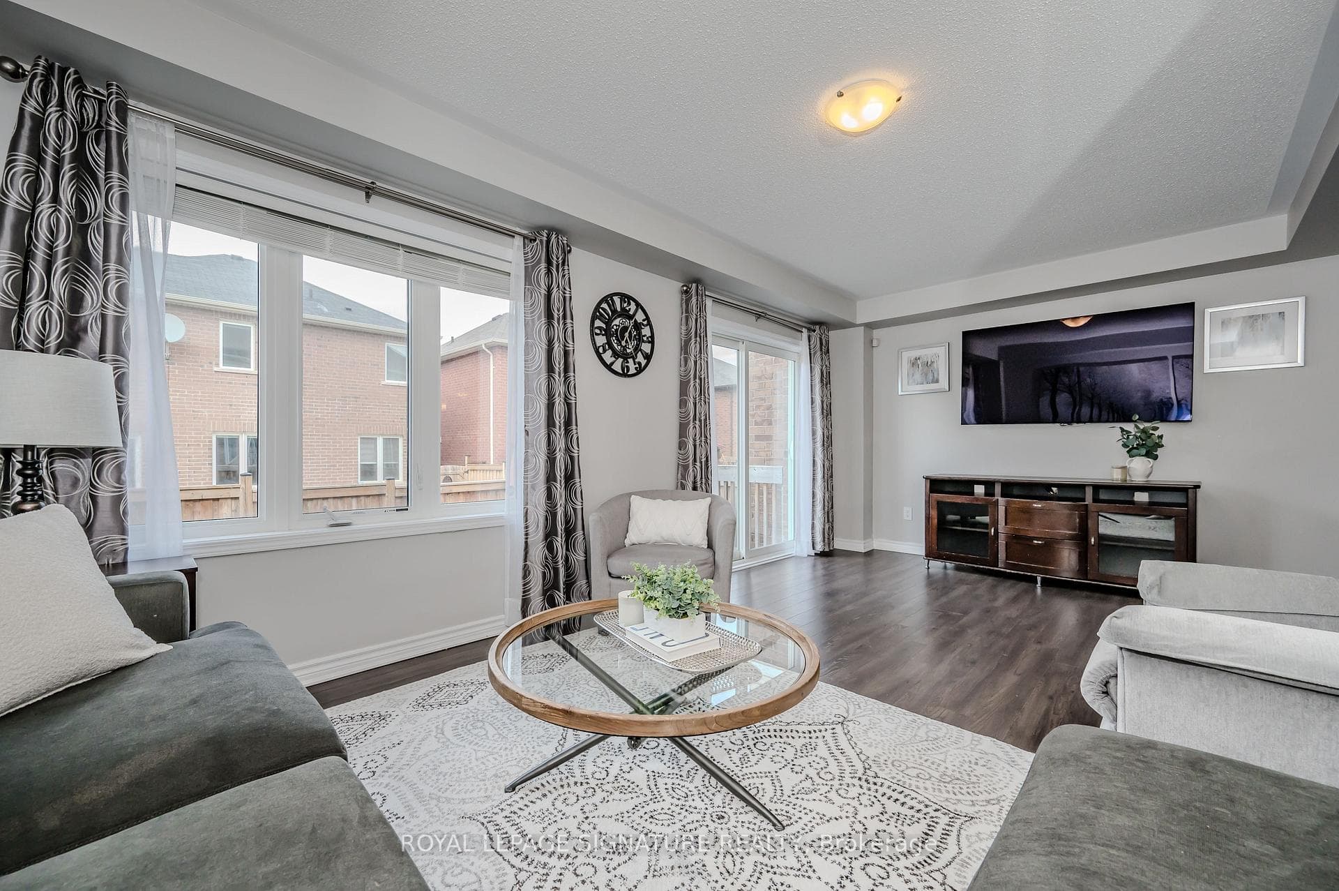 12 Leblanc Crescent photo 11