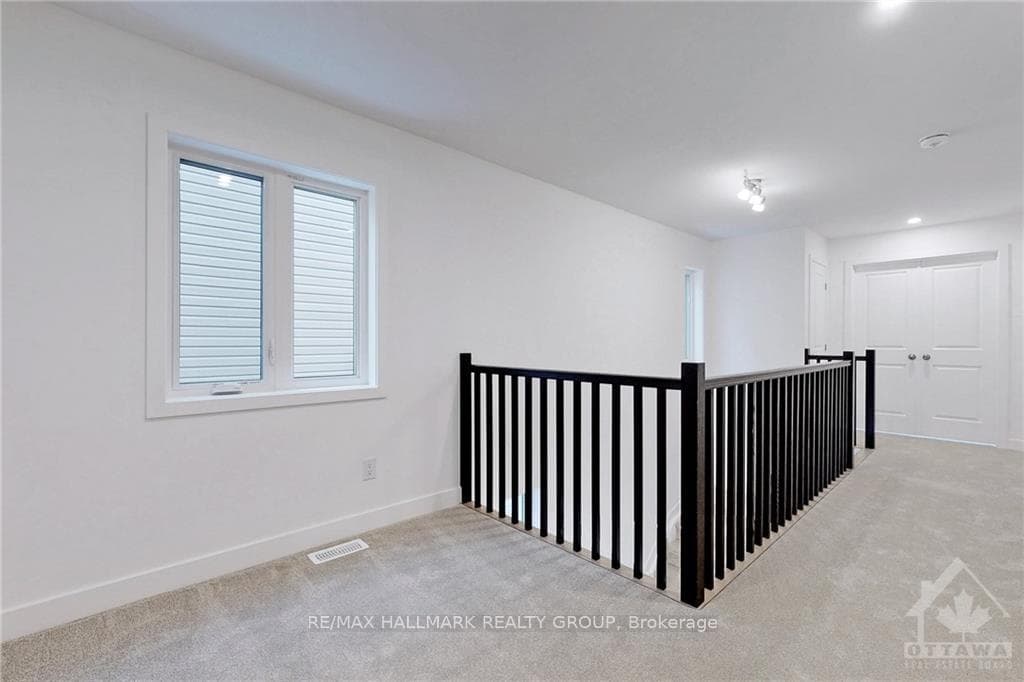 718 TWIST Way photo 13