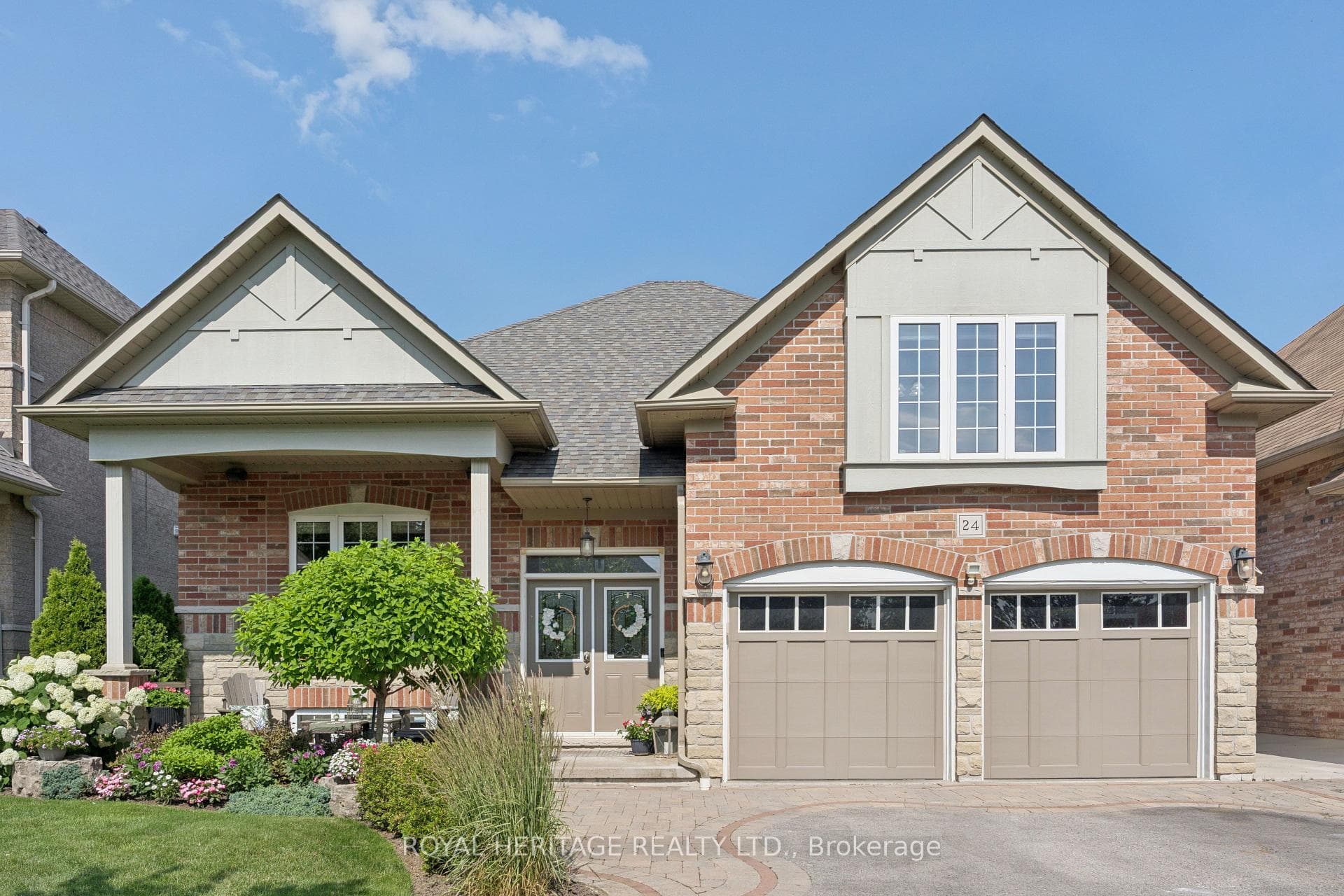 24 Corvinelli Drive photo 1