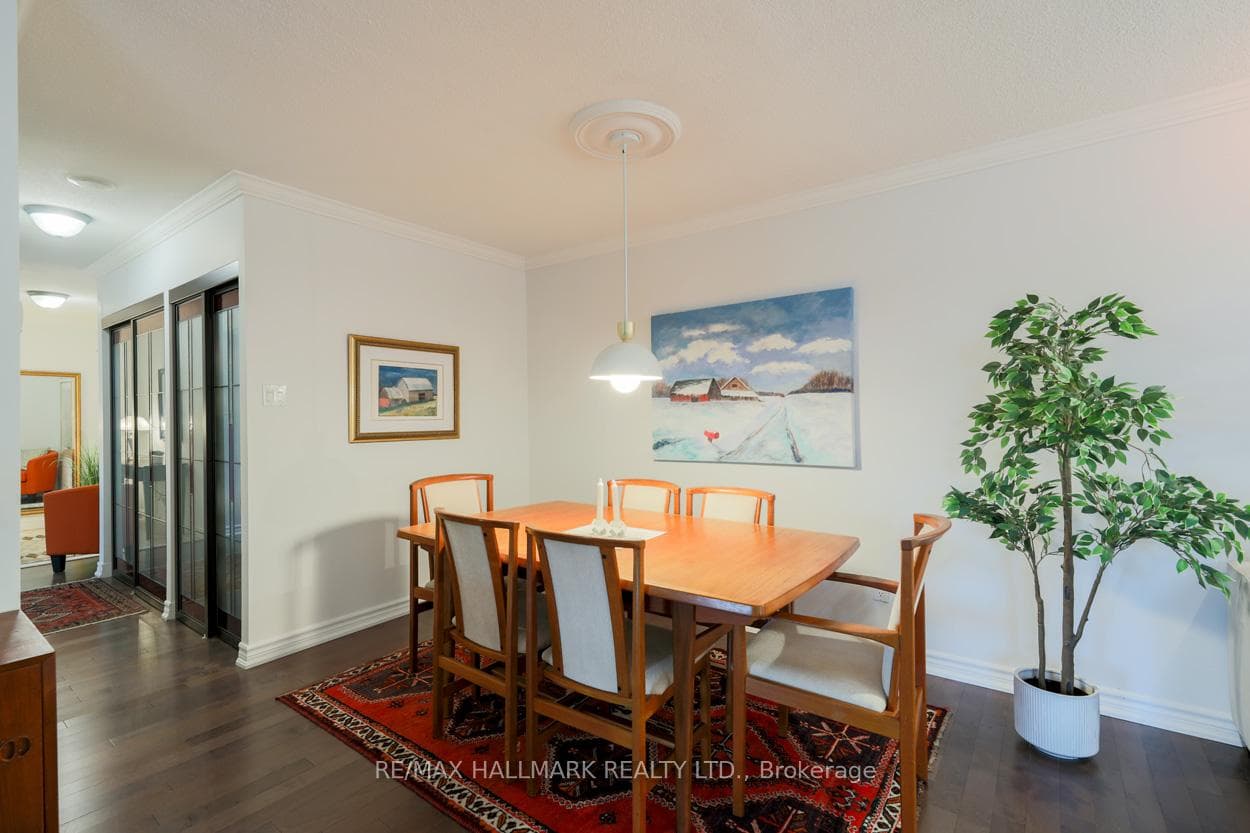 1093 Kingston Road Unit 310 photo 15