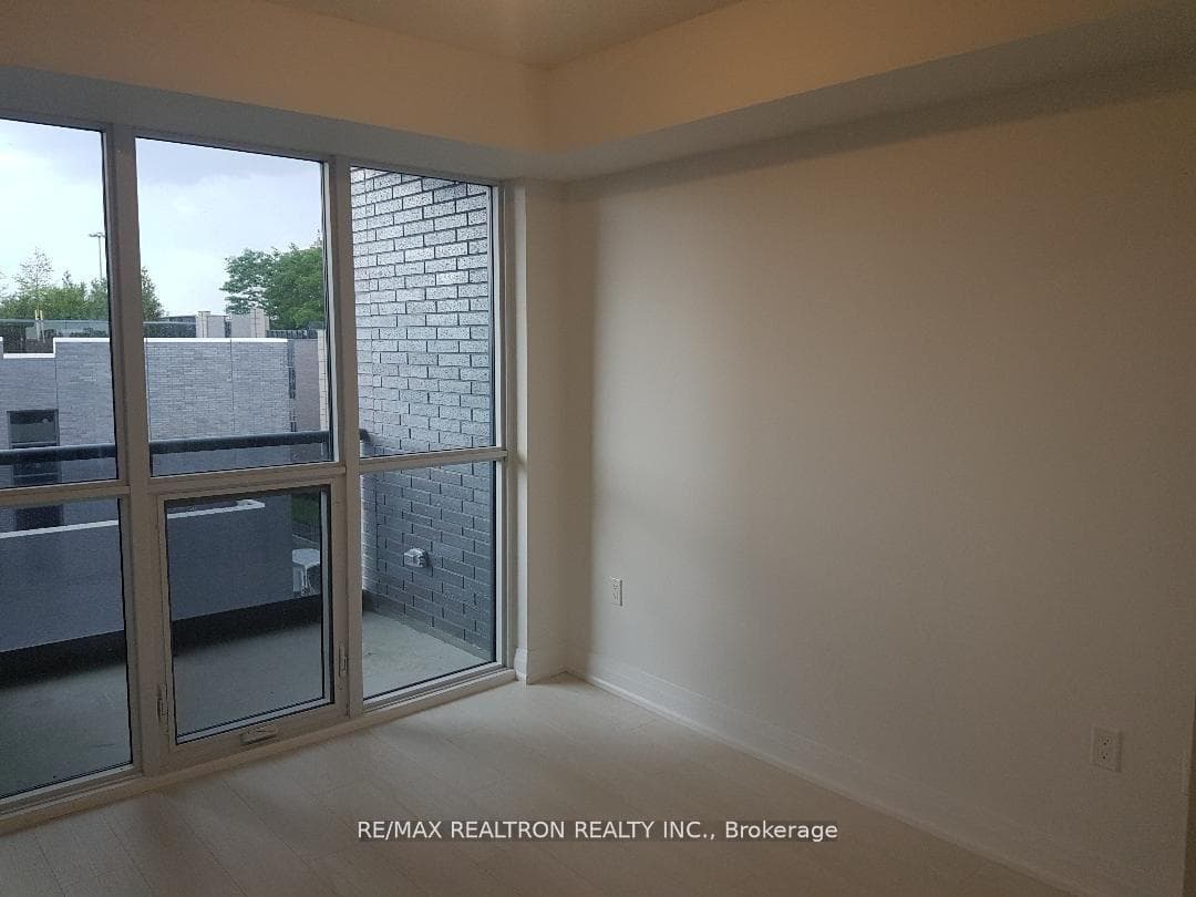 26 Gibbs Road Unit 532 photo 8