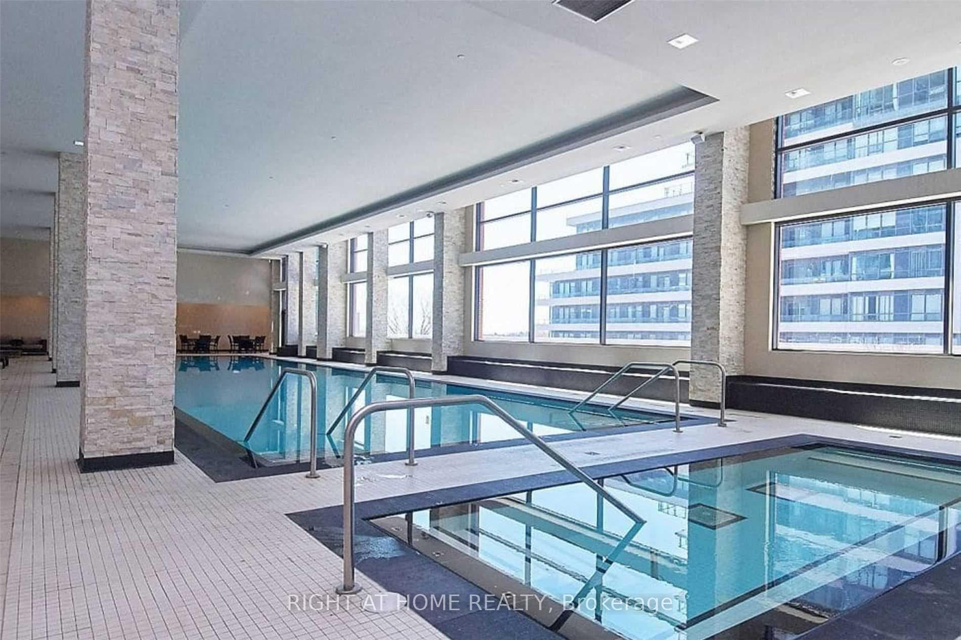 2212 Lake Shore Boulevard Unit 3605 photo 28
