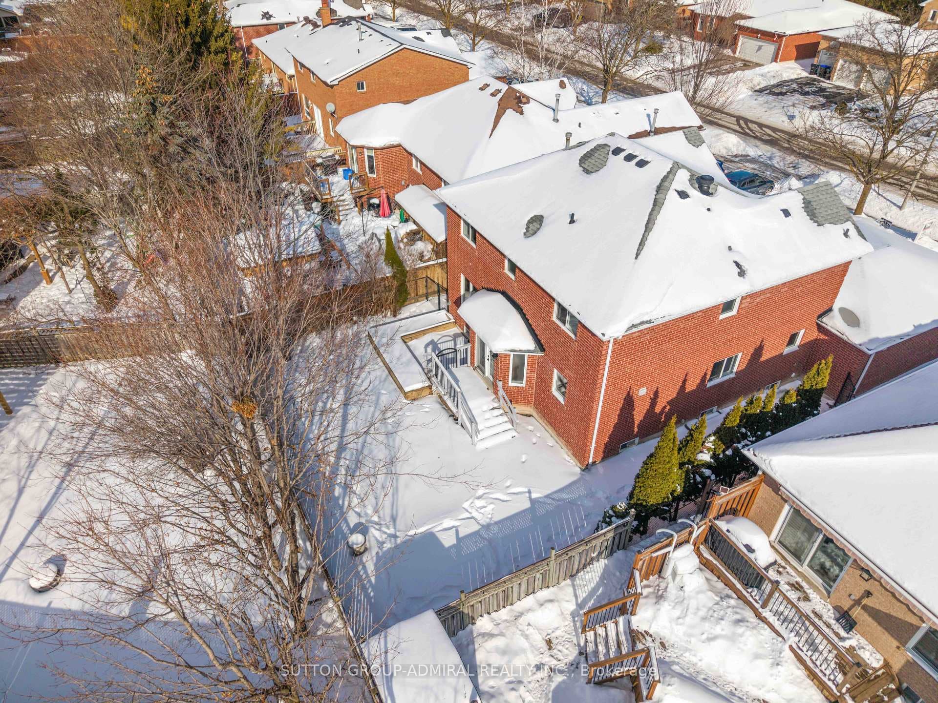 166 Bowerman Boulevard photo 47