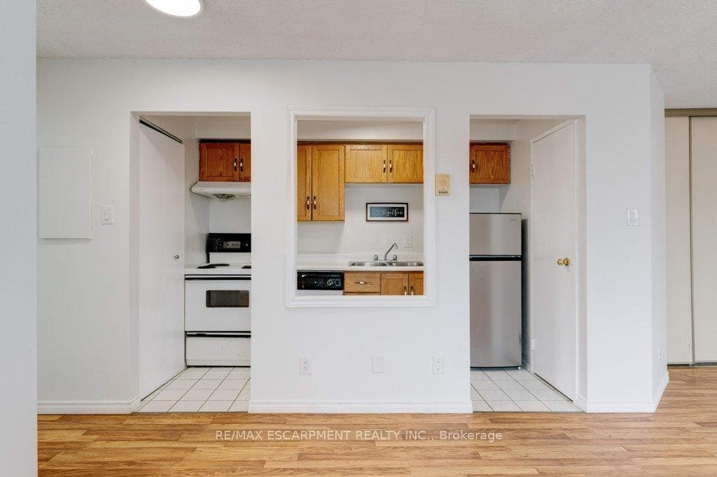 175 Hunter Street Unit 207 photo 8