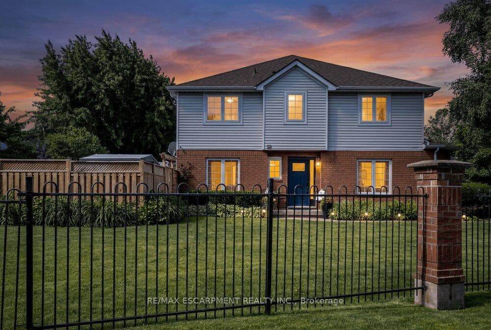 37 Walker Court photo 1