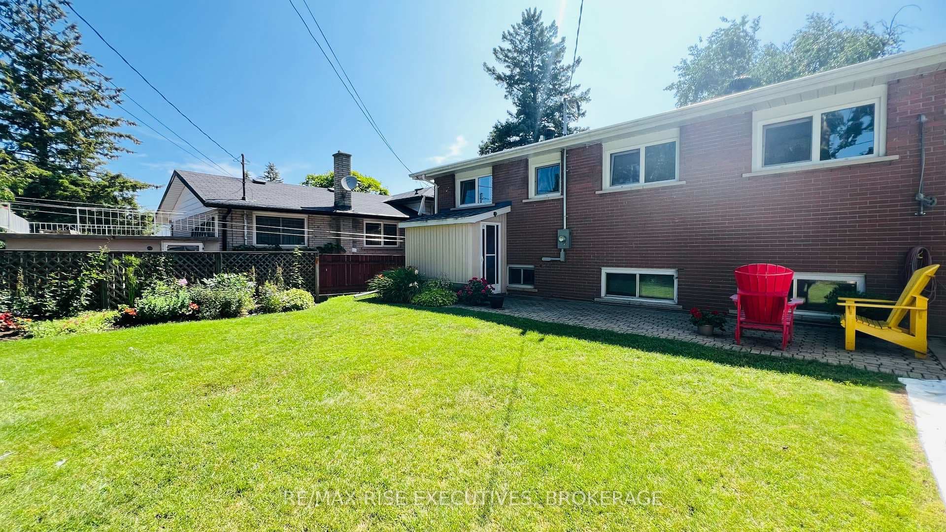61 Conacher Drive photo 37