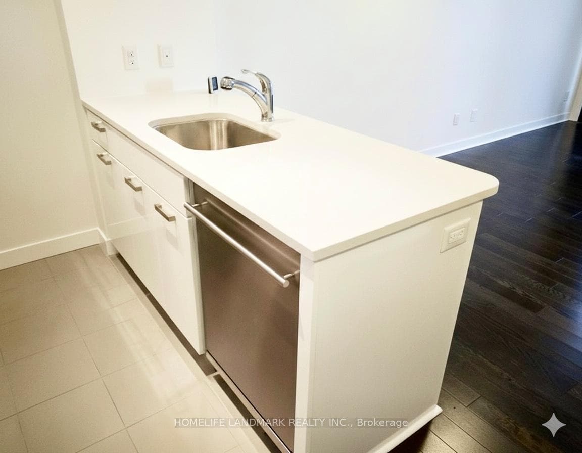 295 Adelaide Street Unit 3210 photo 14