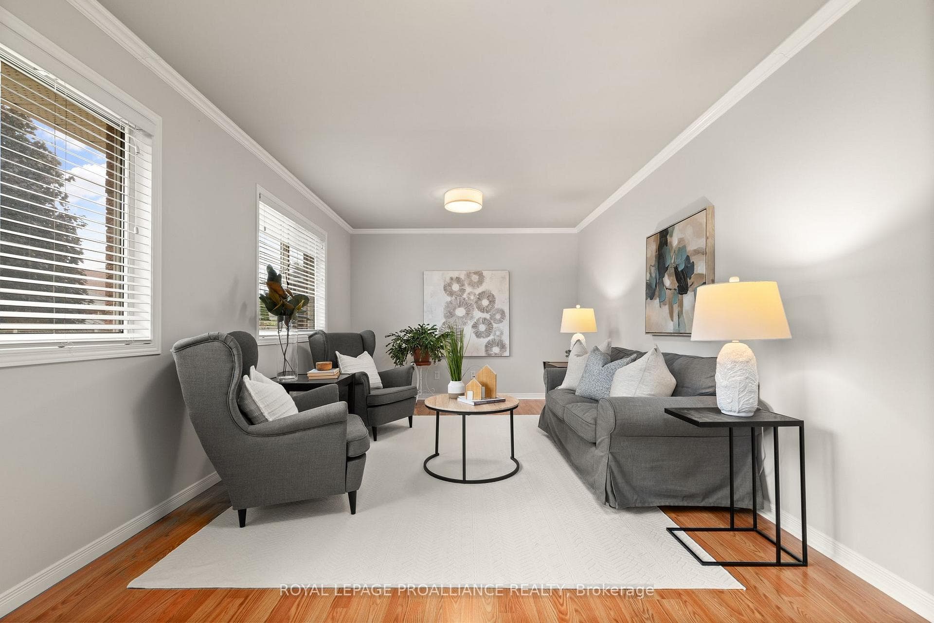 8 Linden Lane photo 29