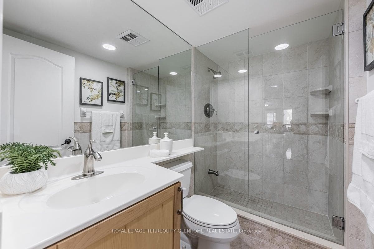 2nd Bathroom