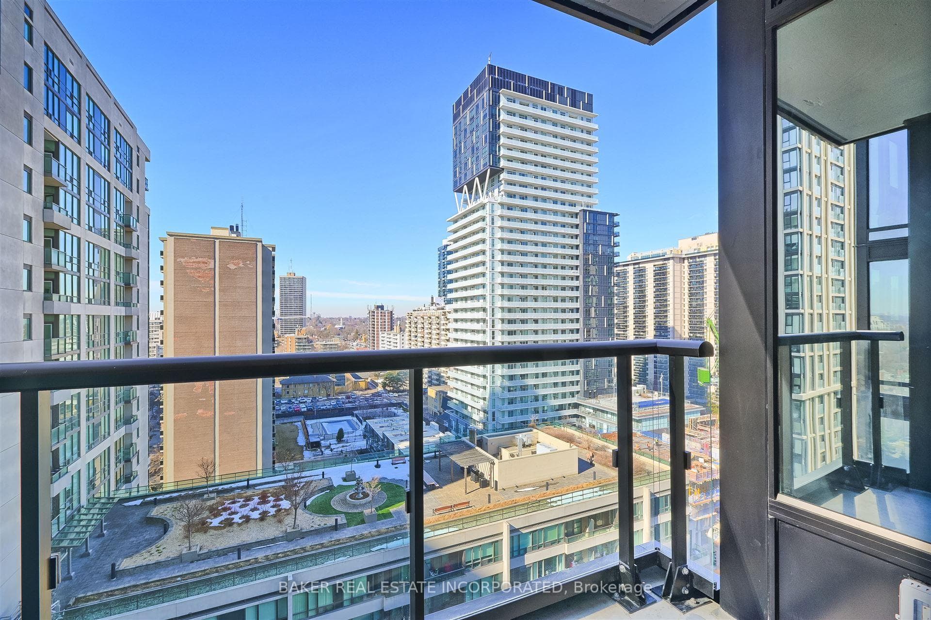 223 Redpath Avenue Unit 806 photo 13