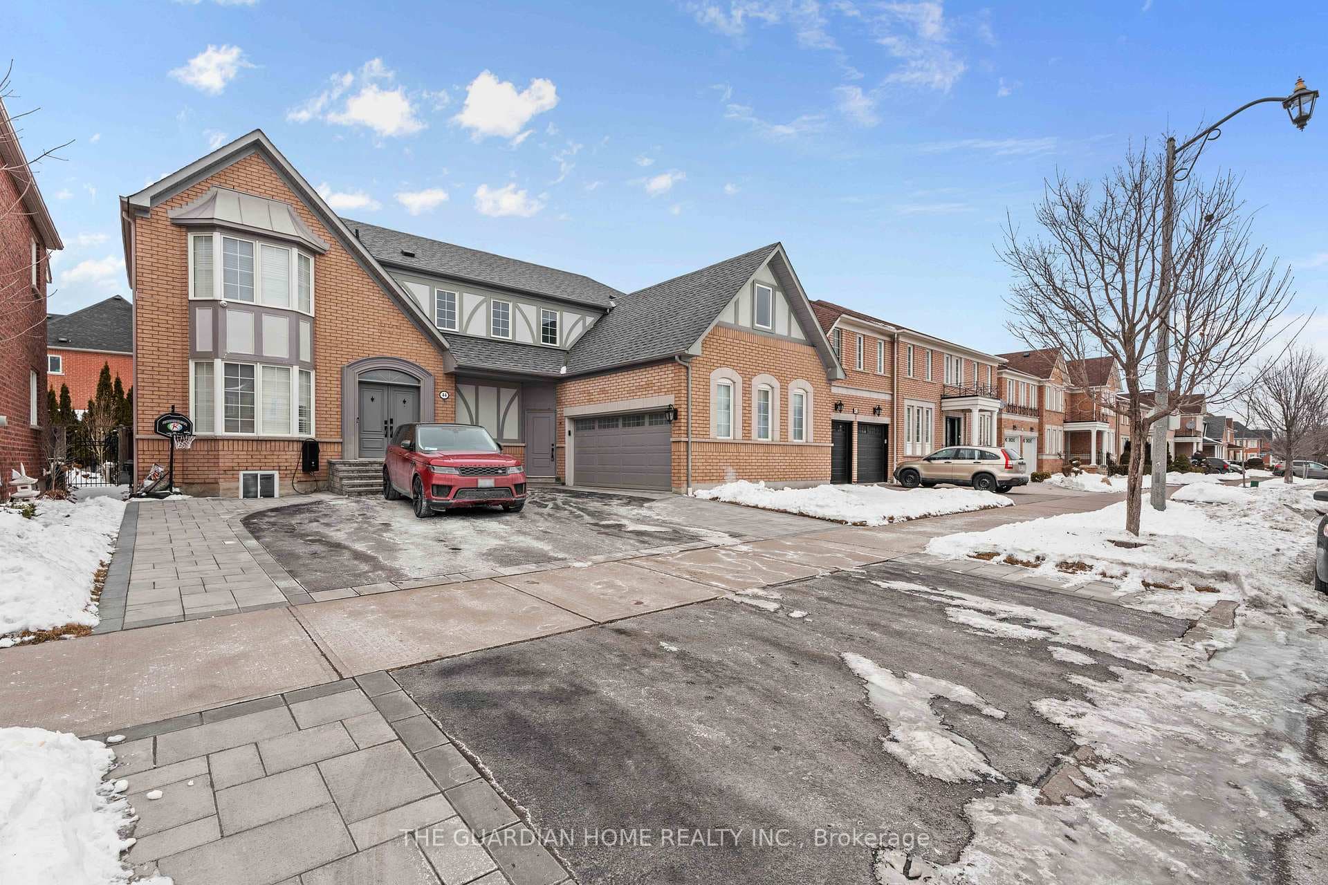 44 Williamson Drive photo 2