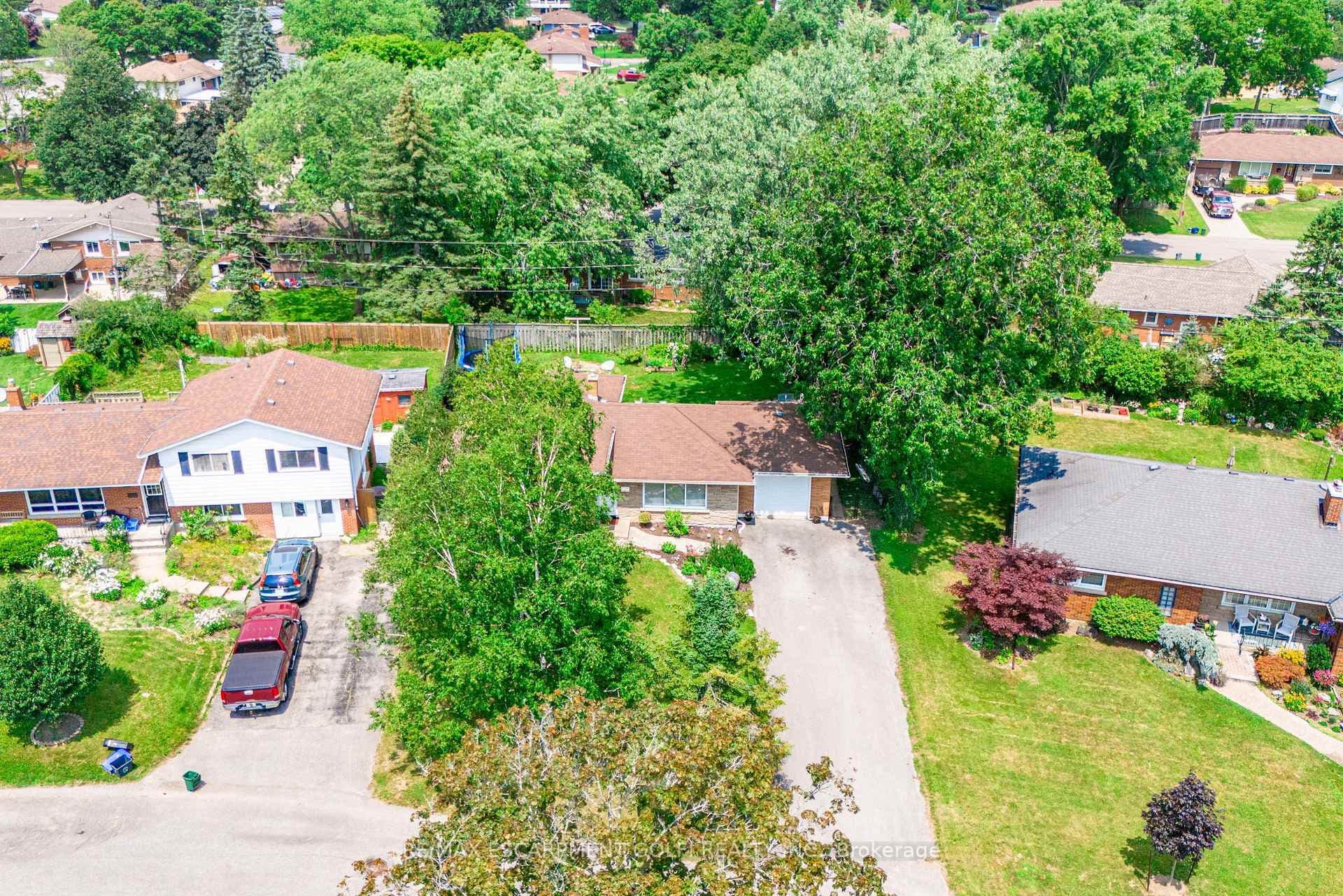 17 Caithness Drive photo 30