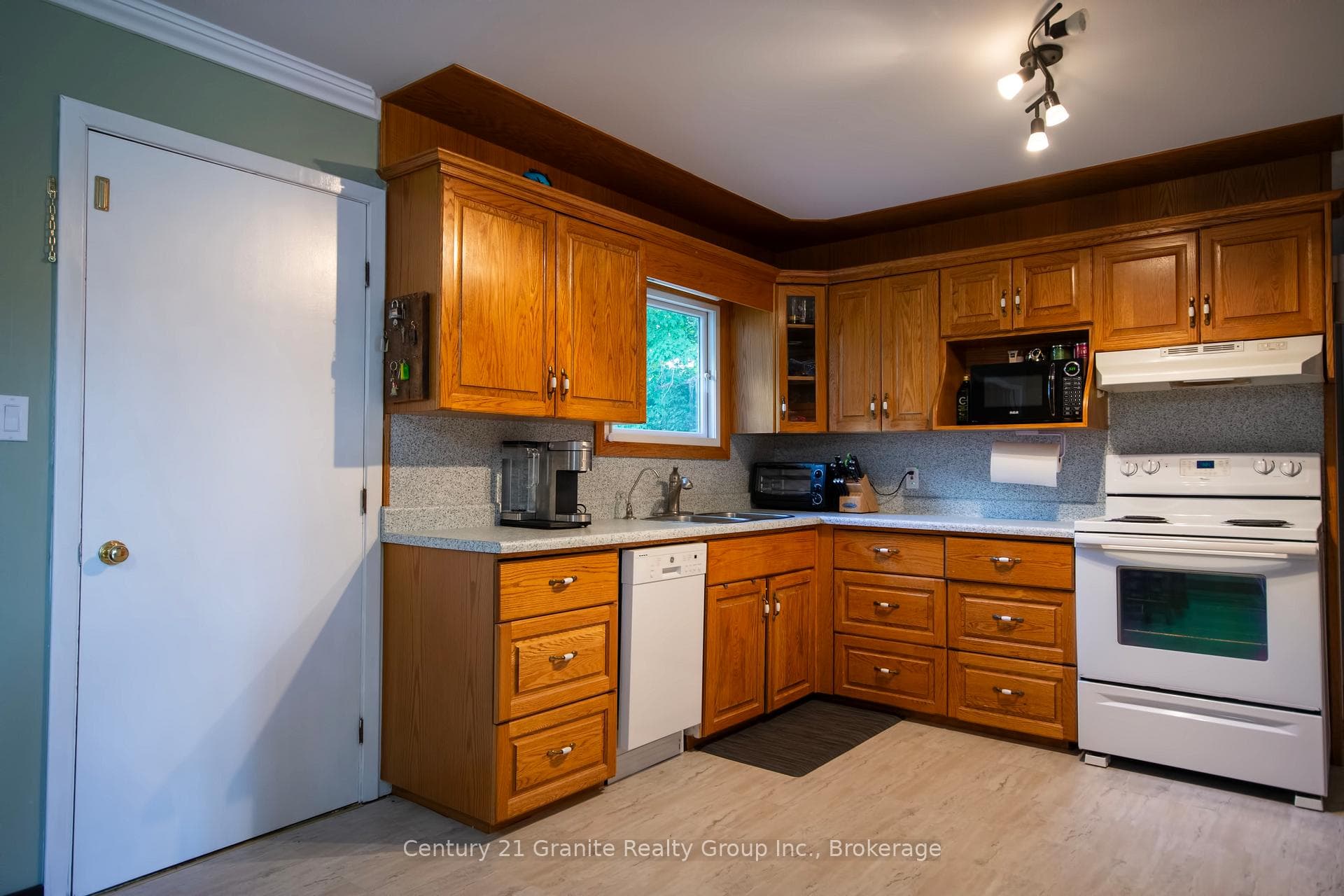 1229 Spring Valley Road photo 10