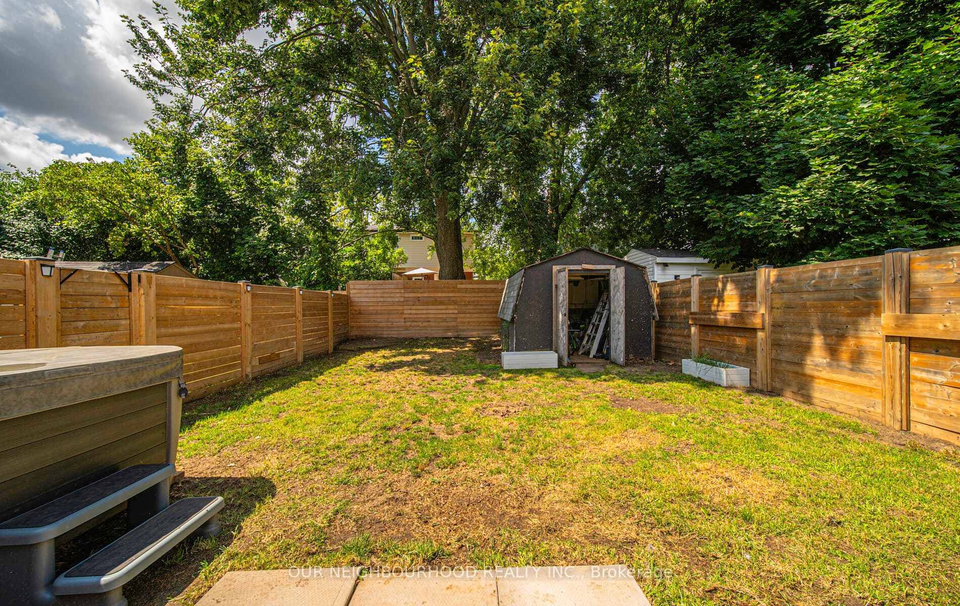 230 Waverly Street photo 31