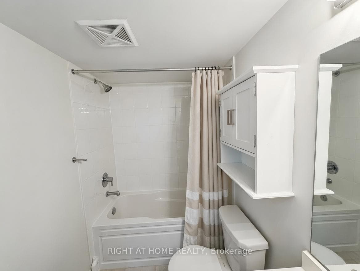 3409 Ridgeway Drive Unit 31 photo 15