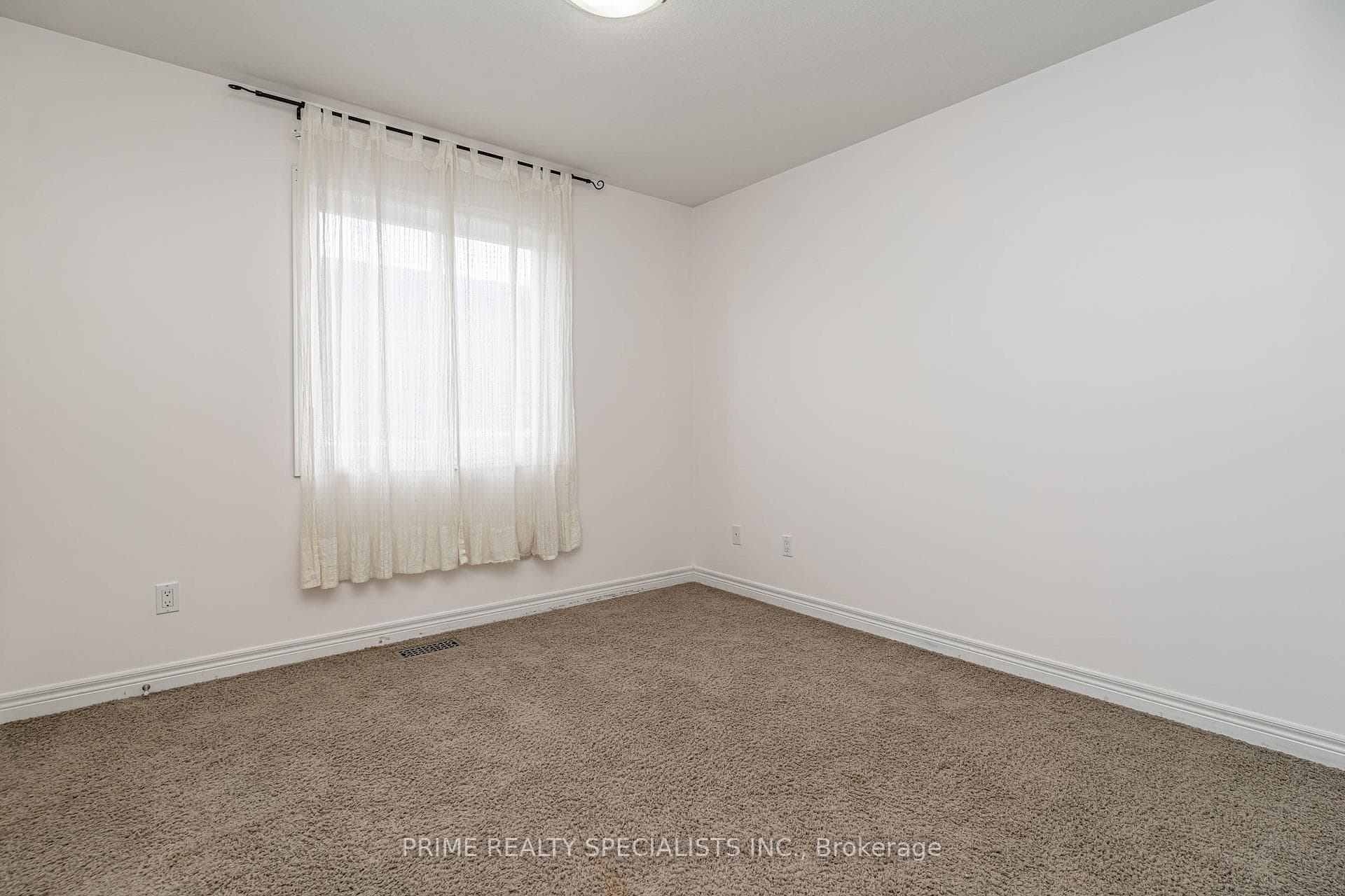 8460 Kelsey Crescent photo 27