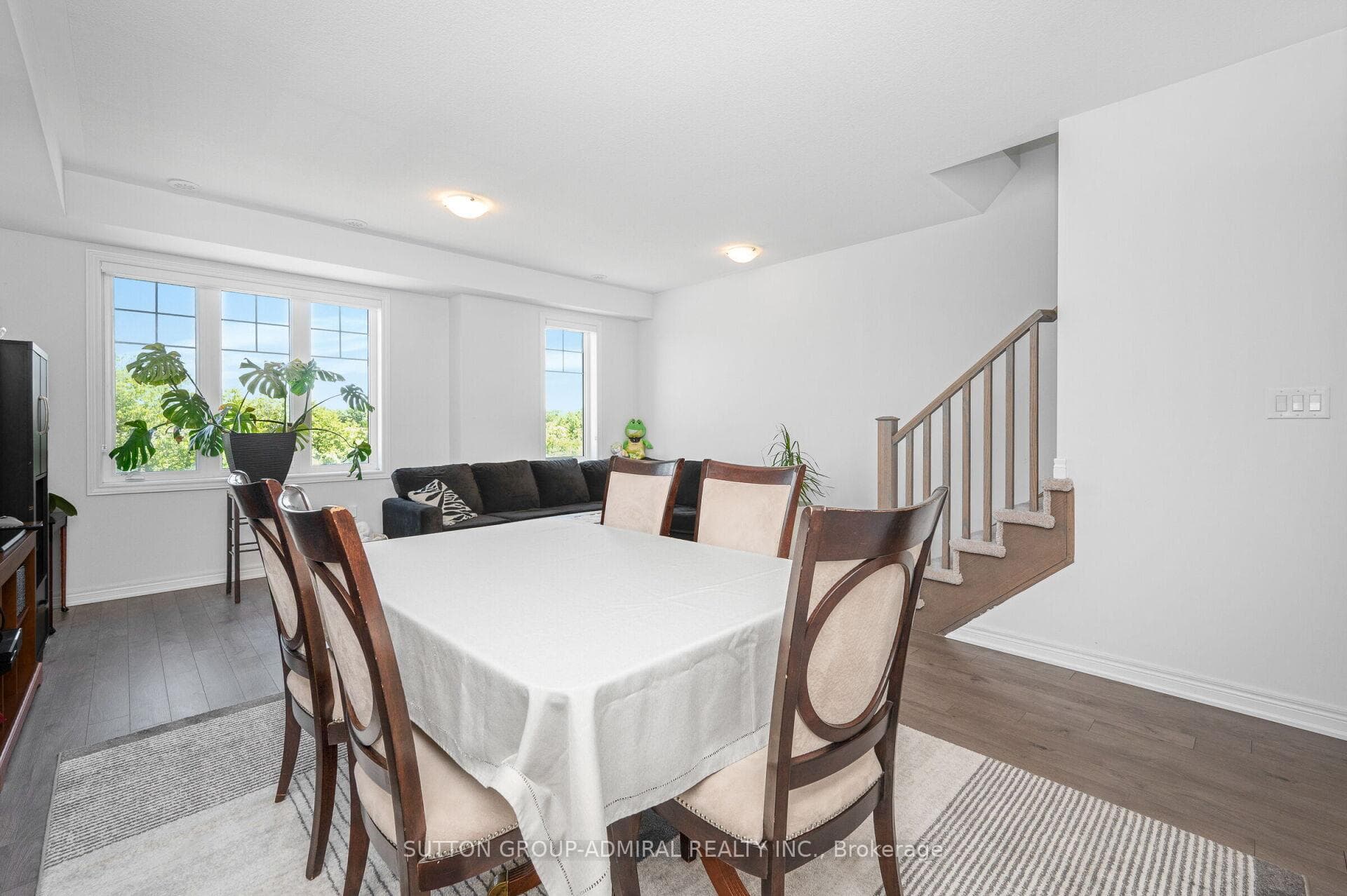 82 Hibiscus Lane photo 18
