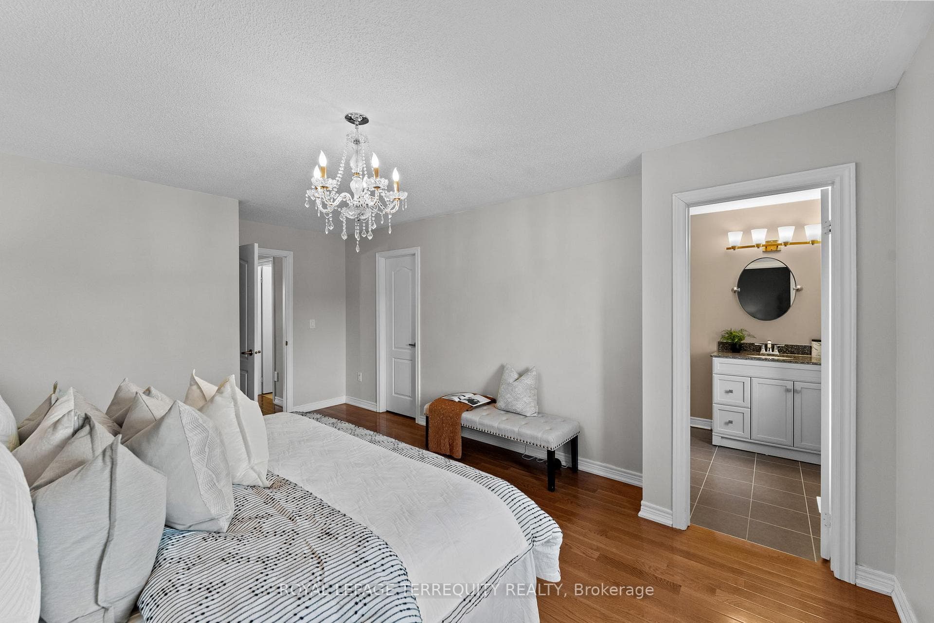 1779 Carousel Drive photo 25