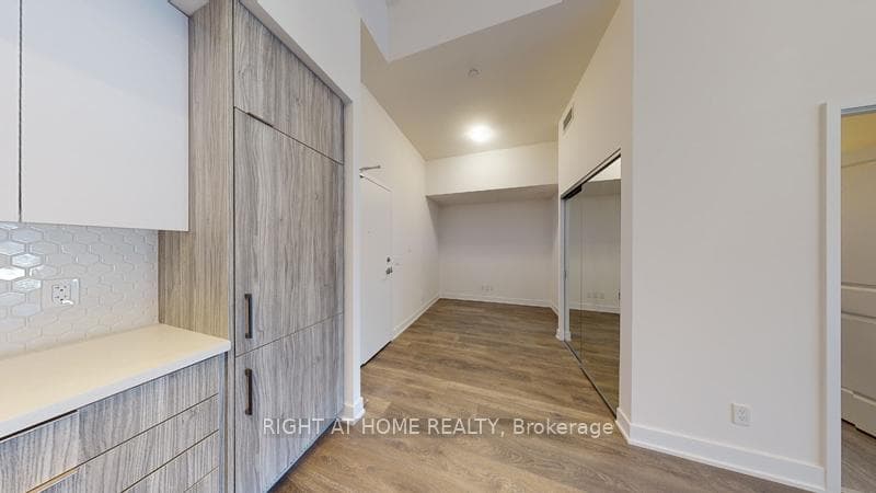 297 Oak Walk Drive Unit 406 photo 5