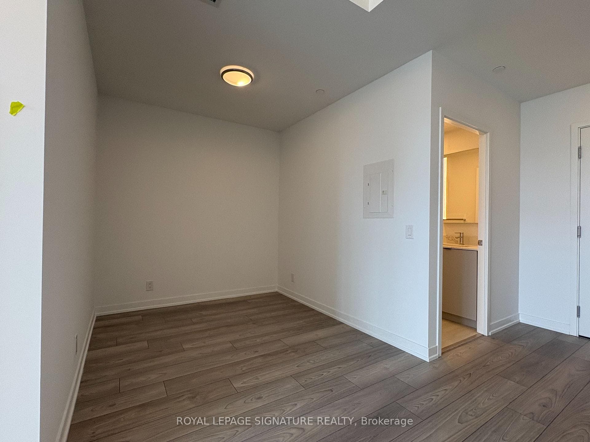 2nd Bedroom or Den
