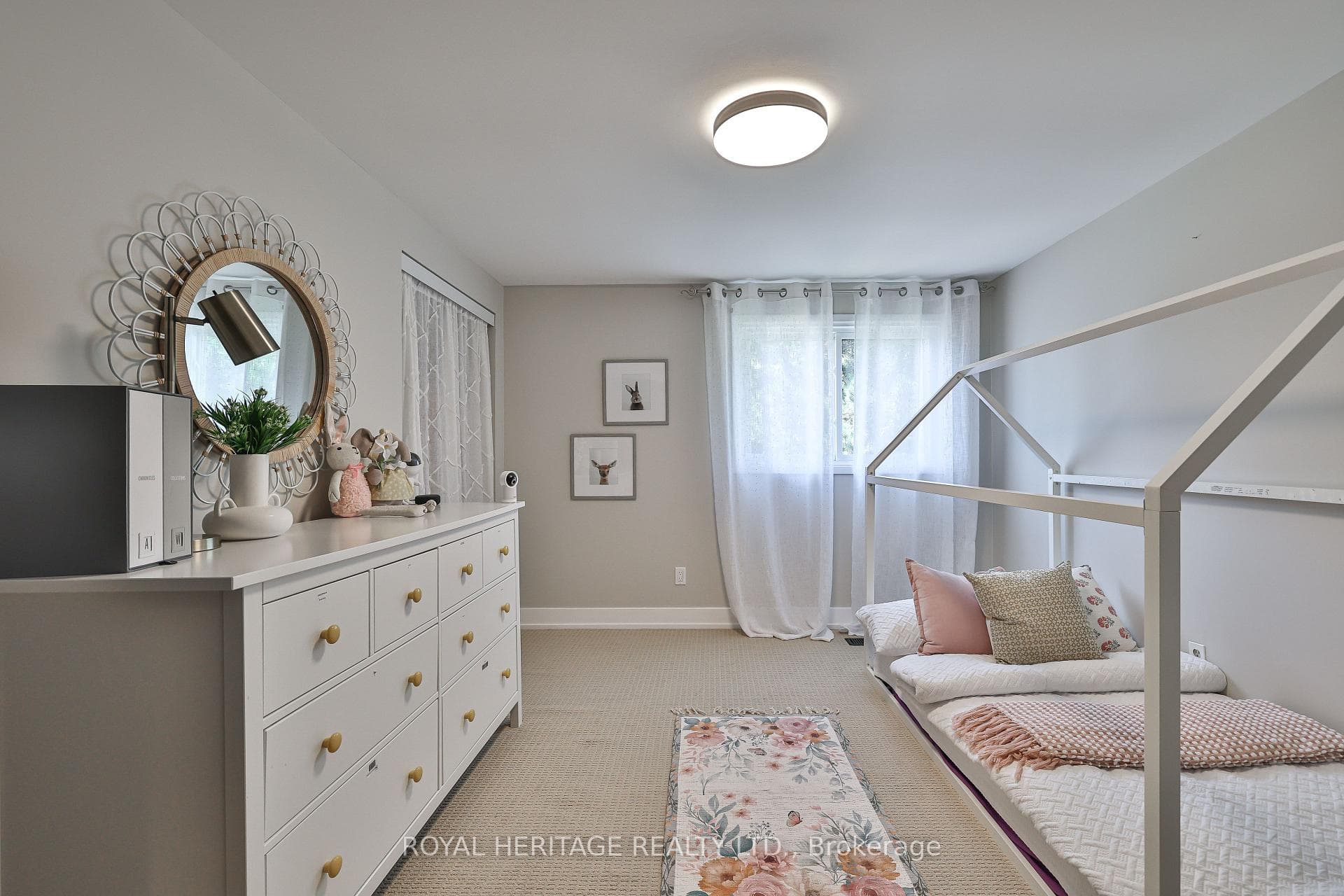 532 Powell Road photo 37
