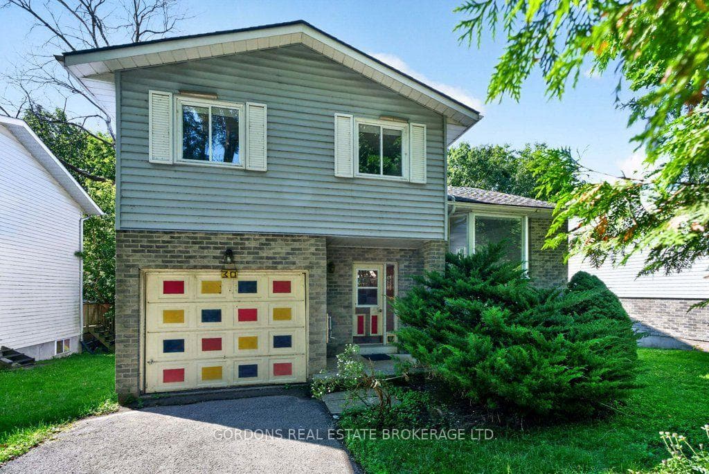 30 Limeridge Drive photo 2