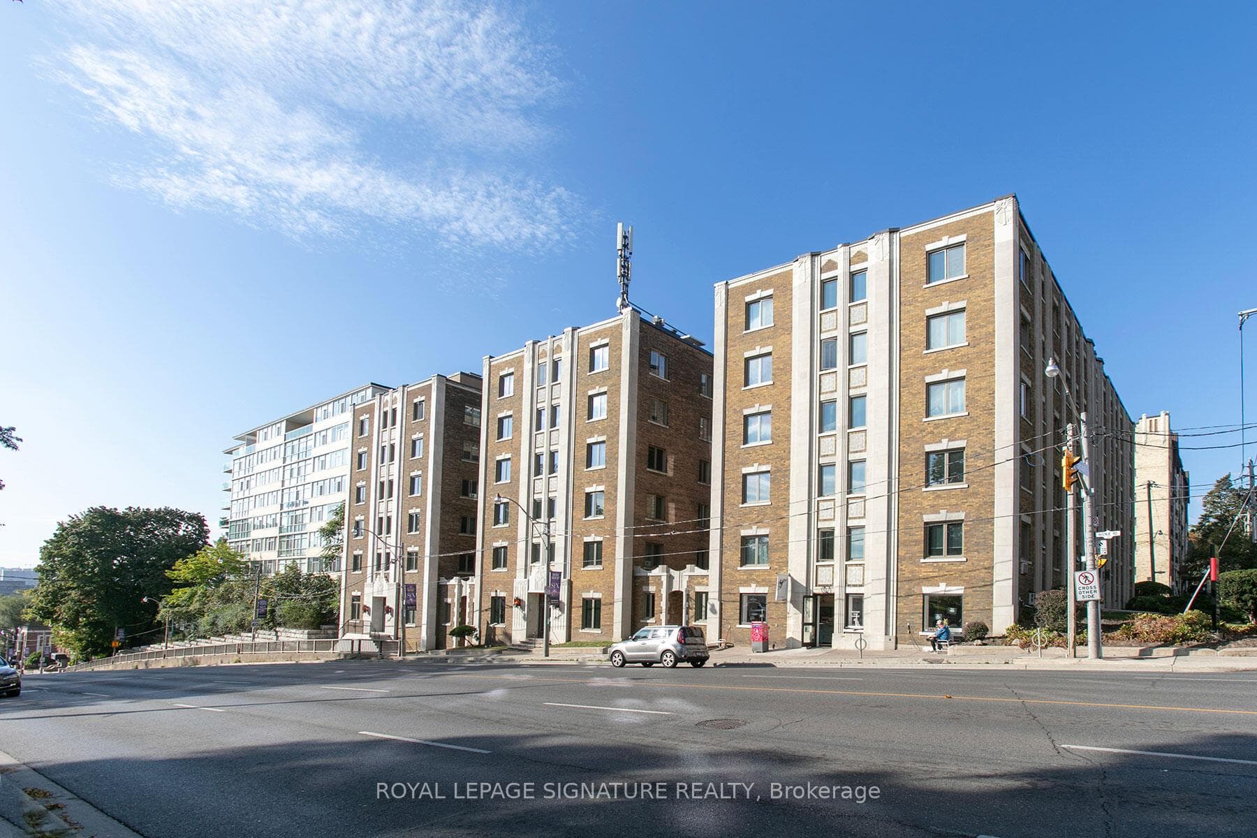 394 Avenue Road Unit 201-C photo 9