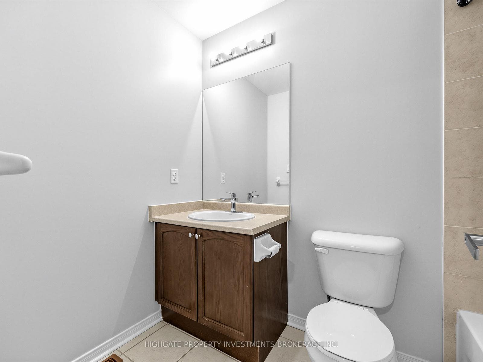 55 Todhunter Crescent photo 24