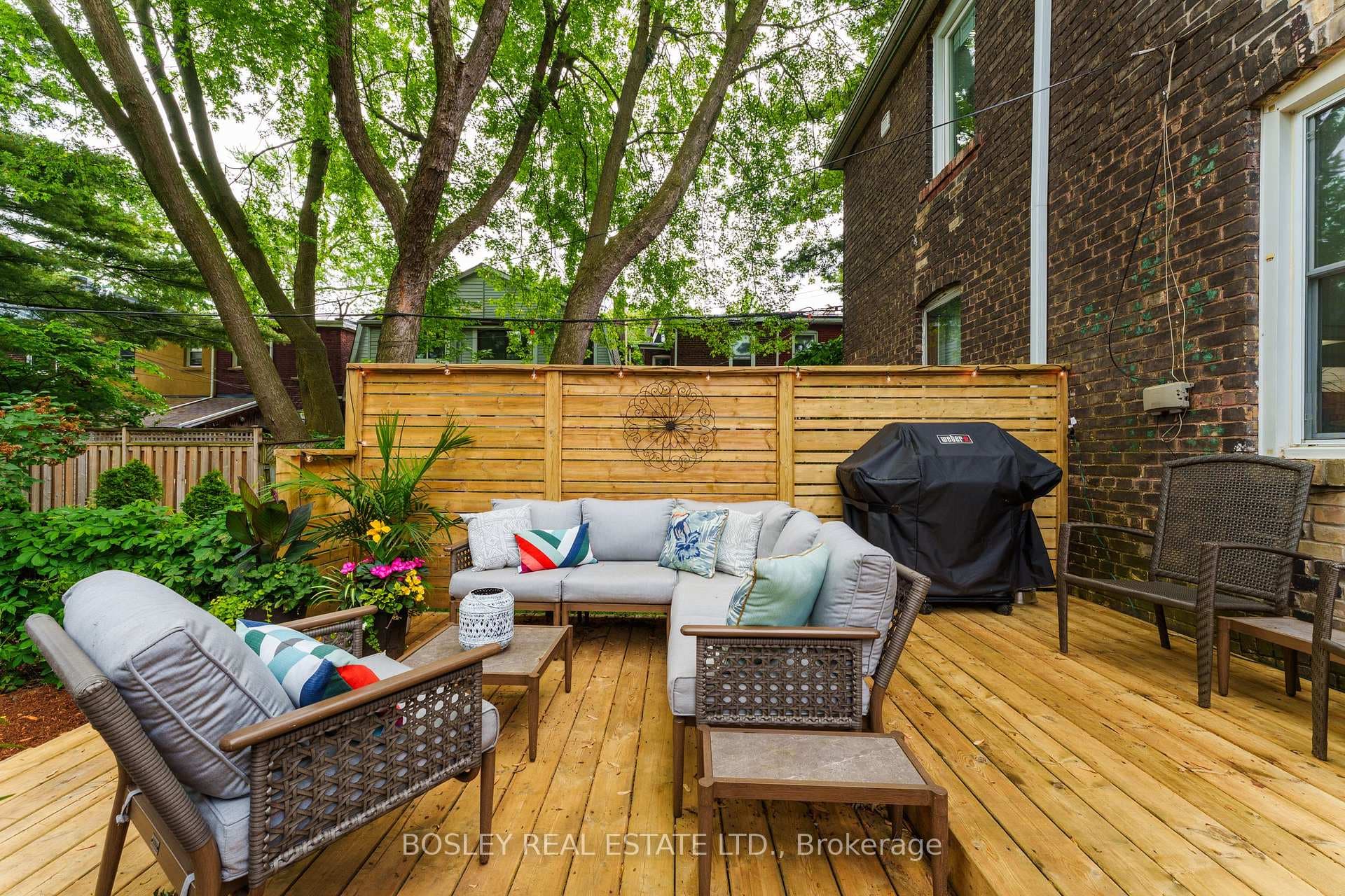 109 Gillard Avenue photo 33