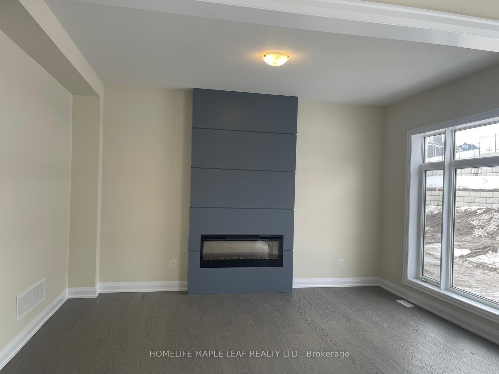28 Pearsall Place photo 5