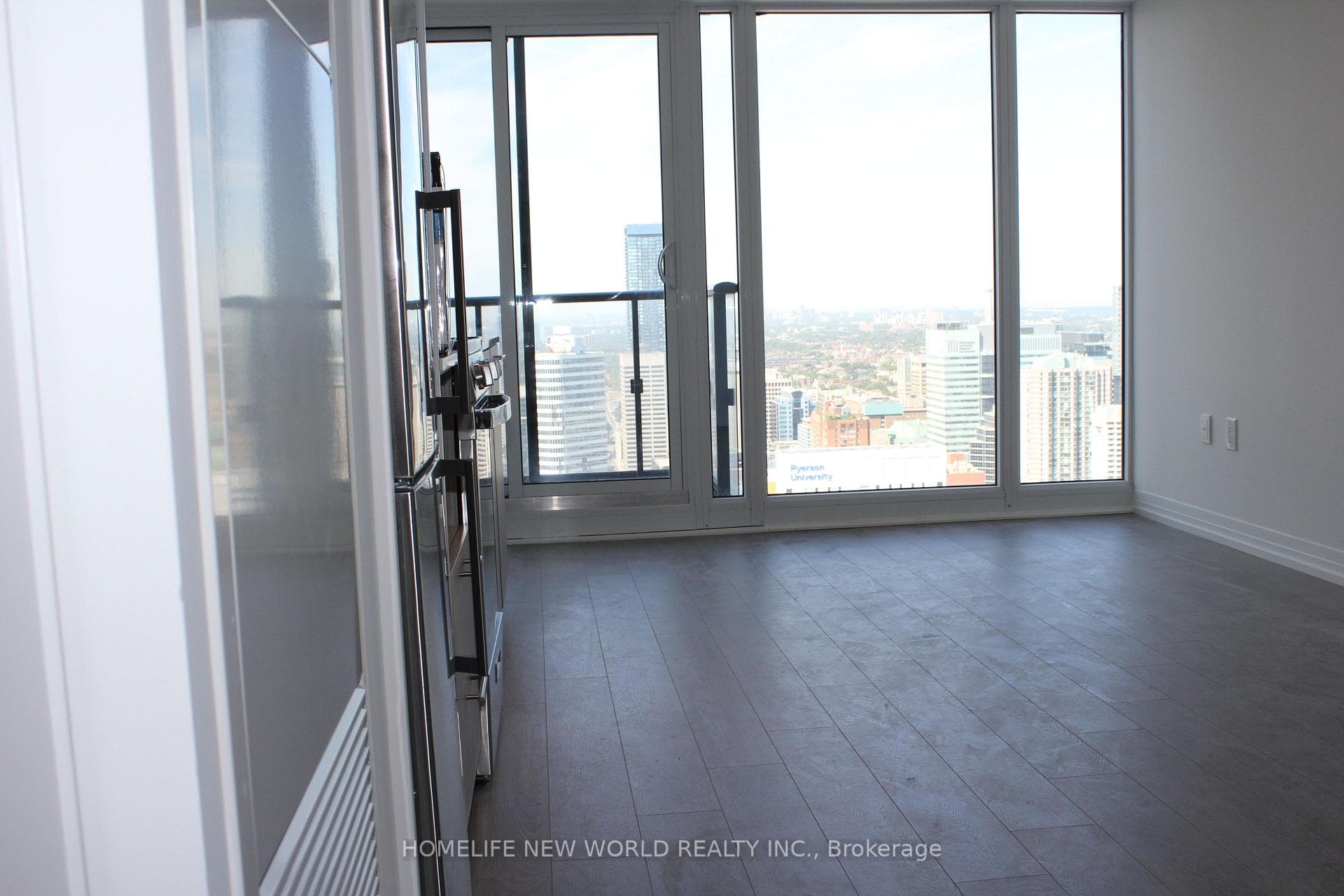 251 Jarvis Street Unit 4707 photo 3