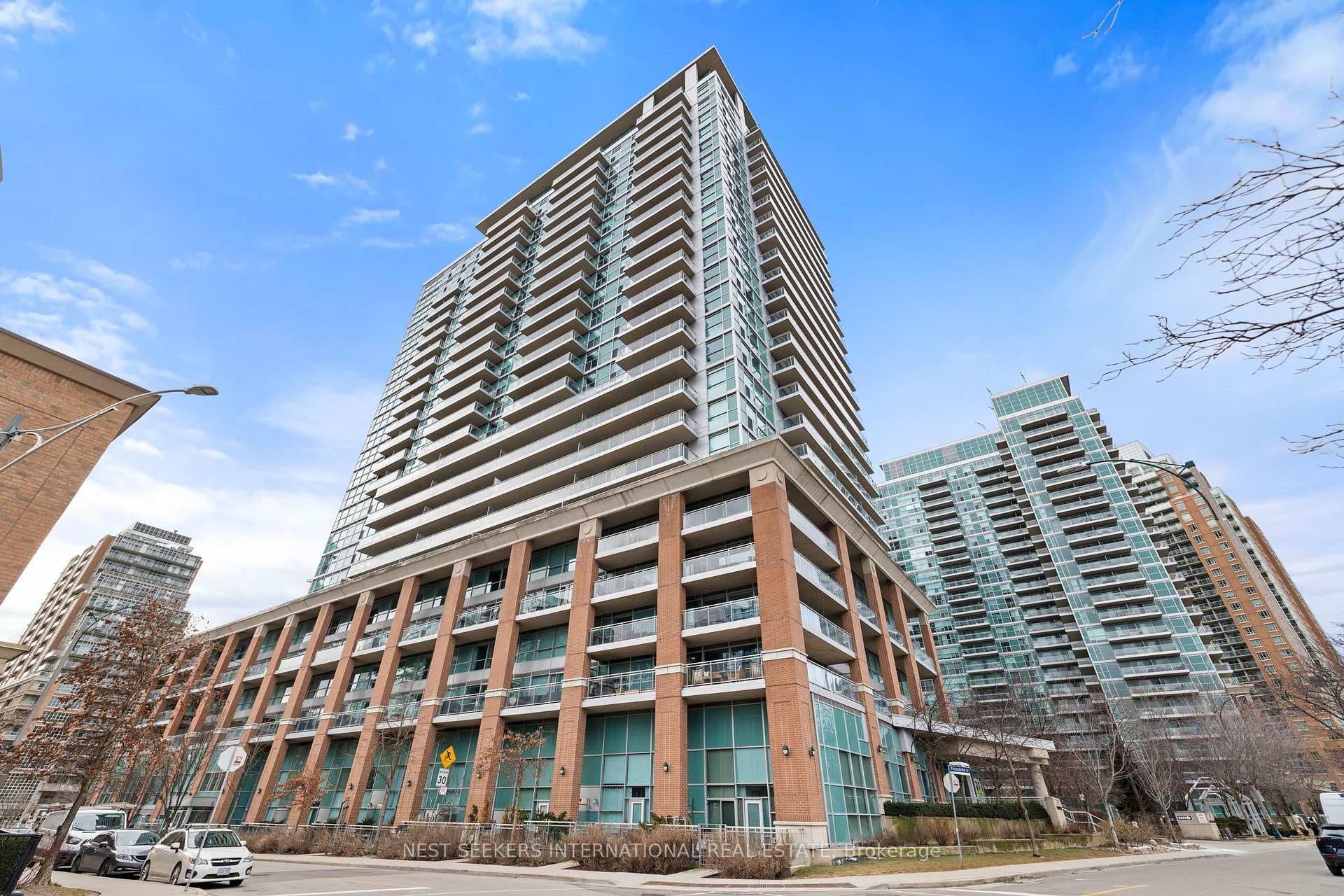 80 Western Battery Road Unit 1506 photo 3