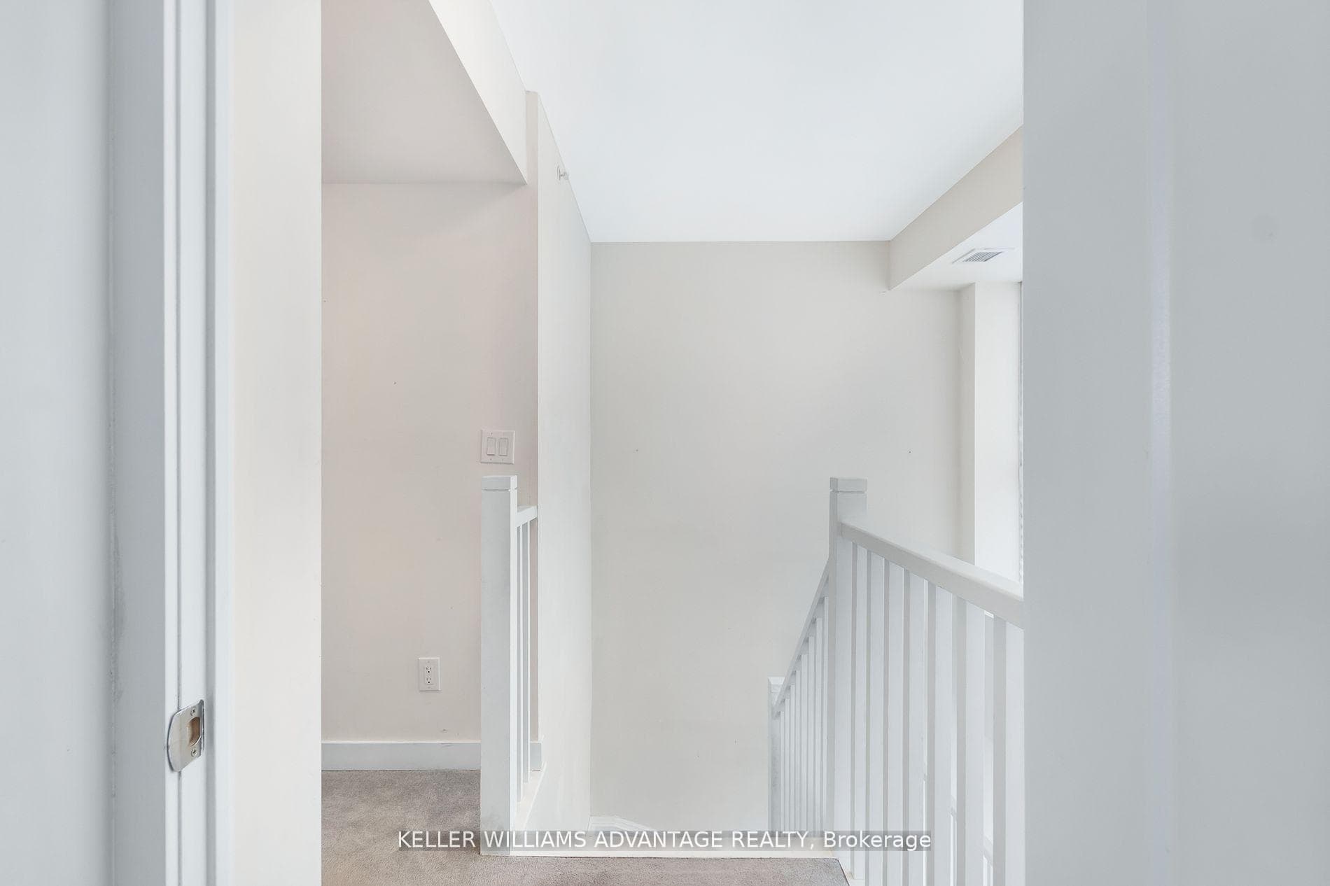 1350 Kingston Road Unit TH6 photo 4