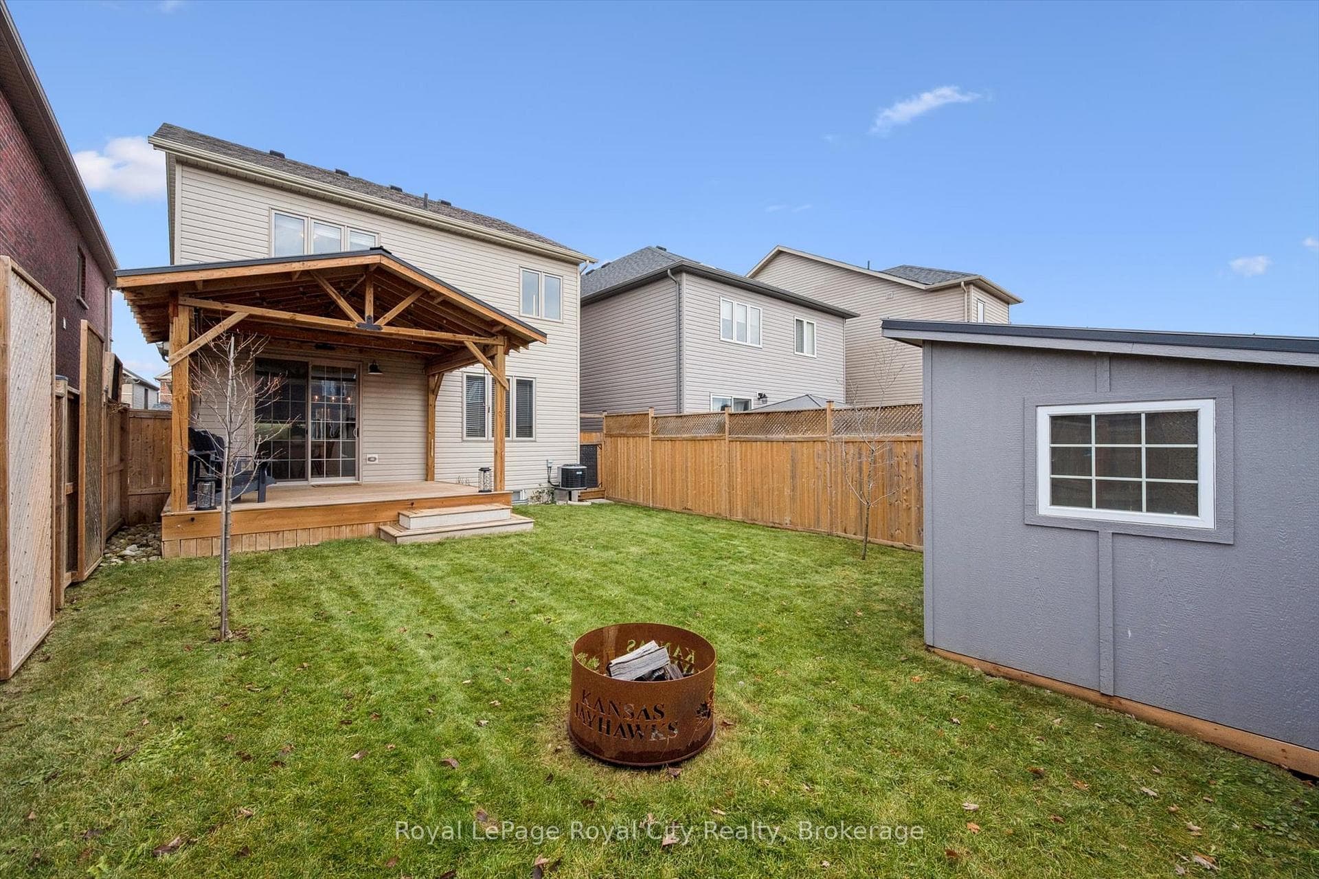 98 Kay Crescent photo 38