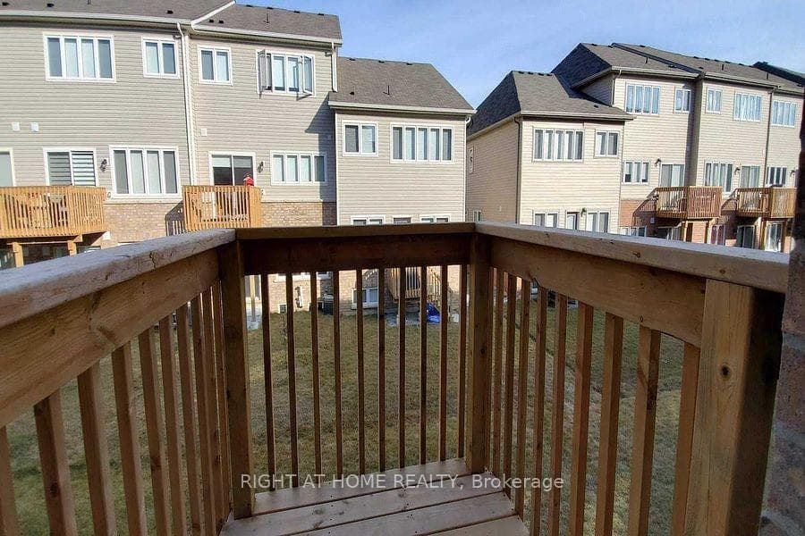 4062 Maitland Street photo 23