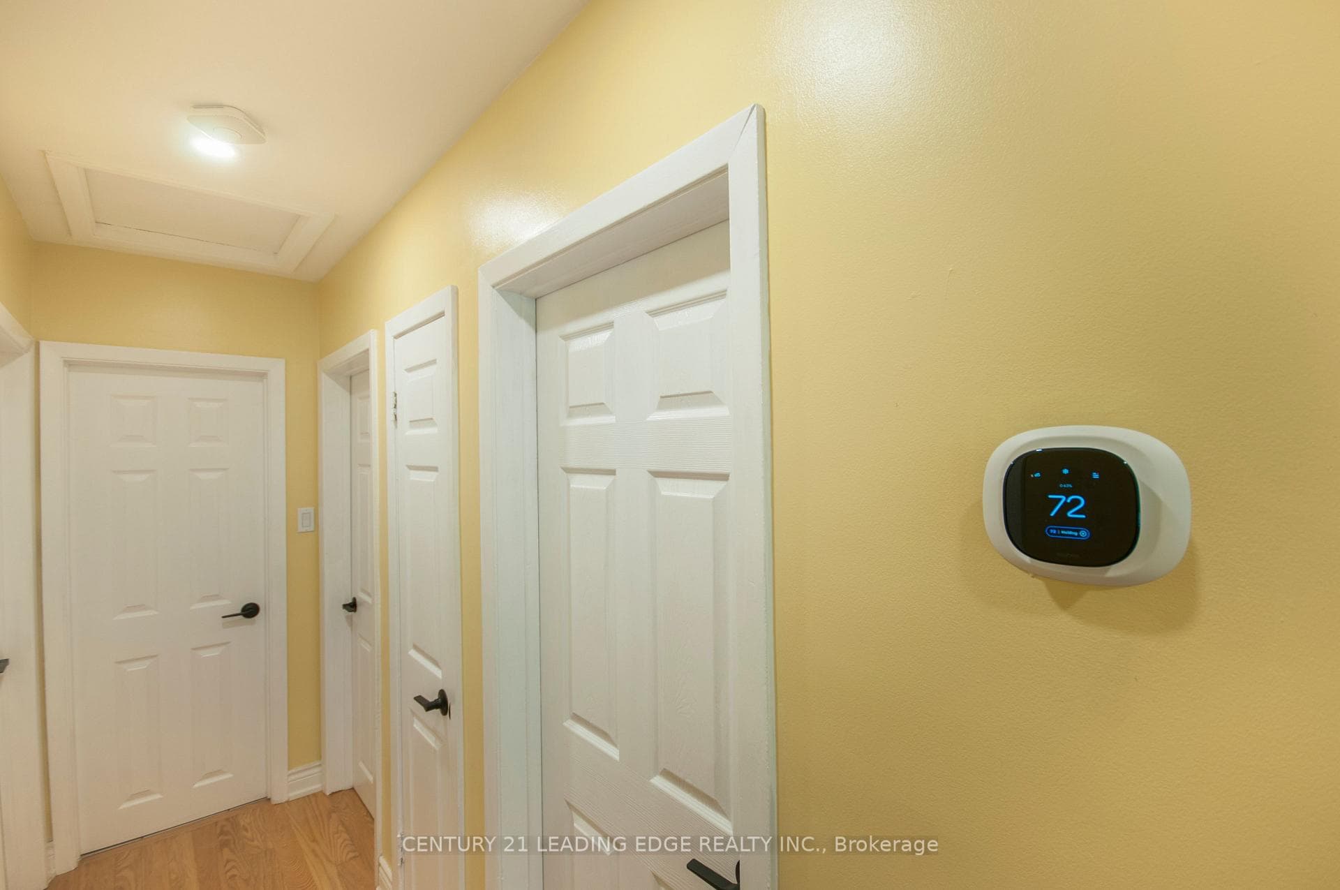 231 Linden Court photo 13