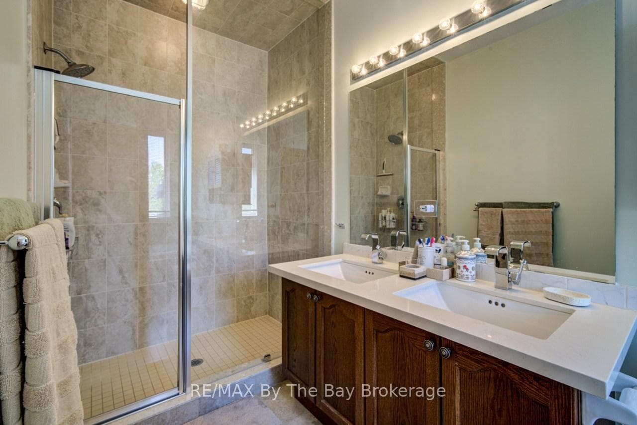 100 ALLEGRA Drive photo 24