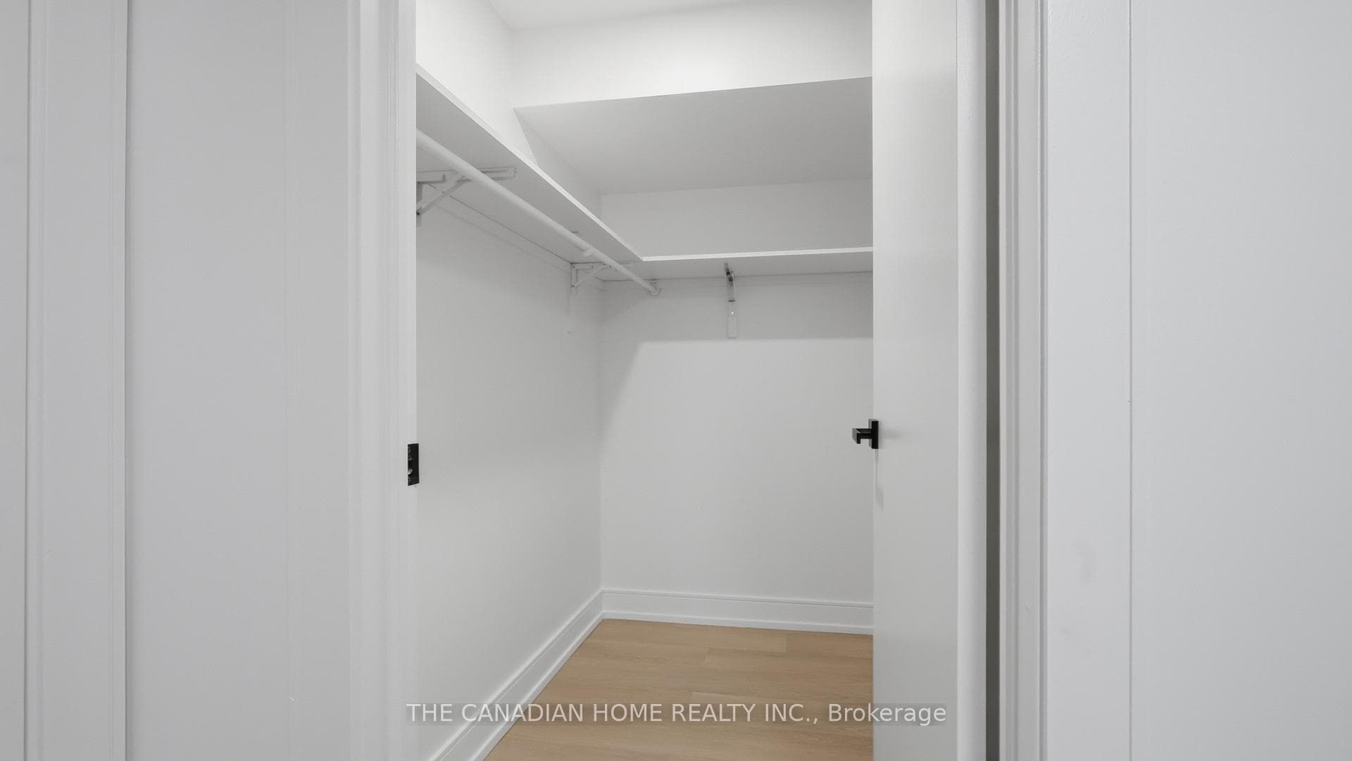 6041 Cadham Street photo 22