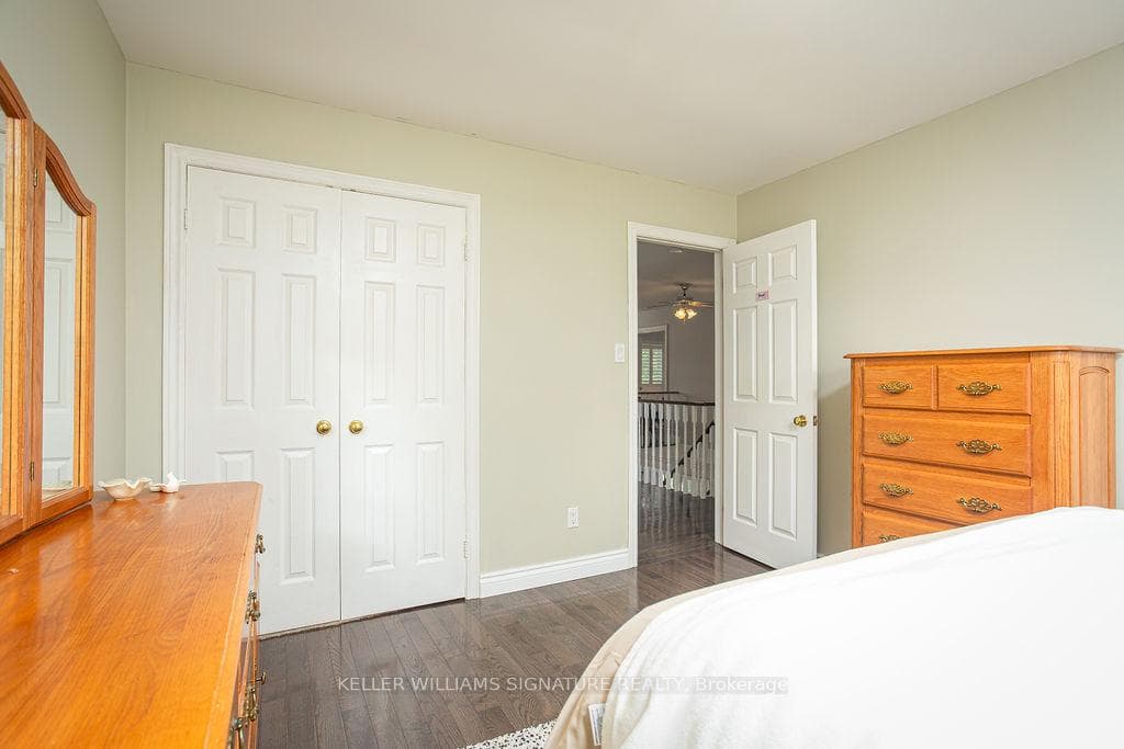 1531 Stancombe Crescent photo 22