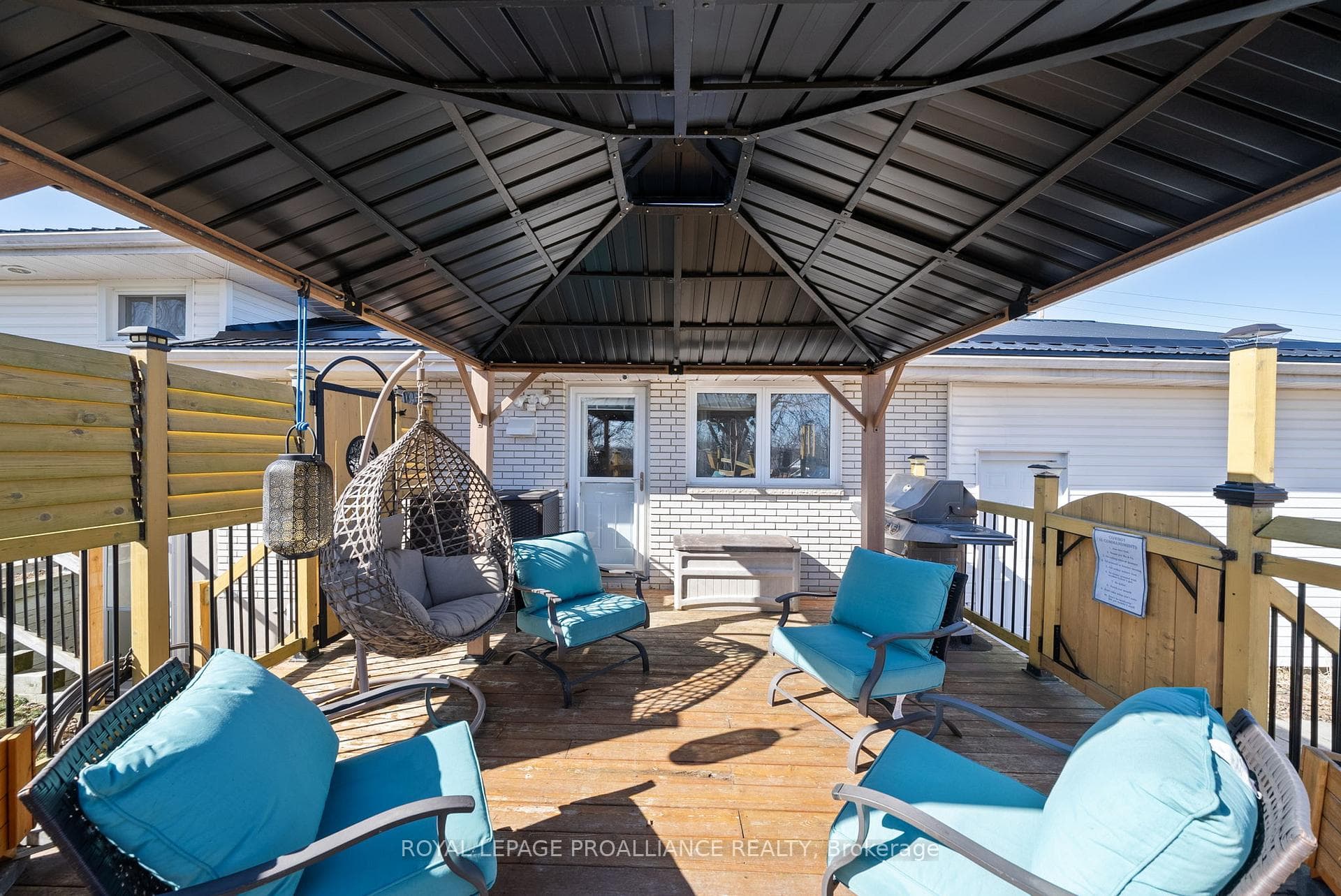 1688 Wallbridge Loyalist Road photo 15