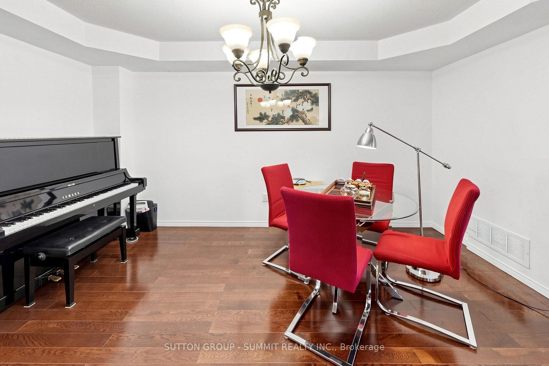 141 Gatwick Drive photo 6