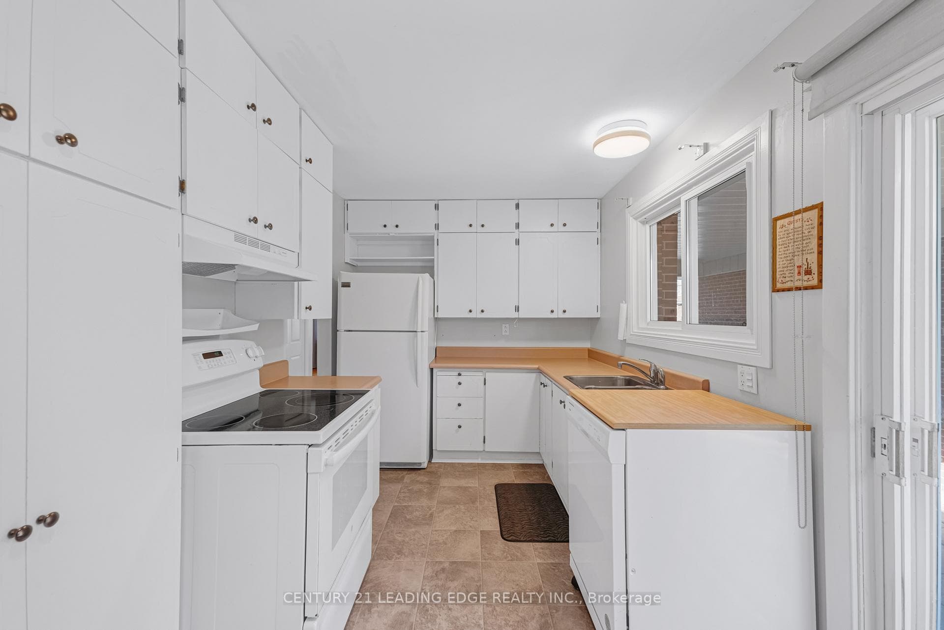 366 Elm Road photo 13